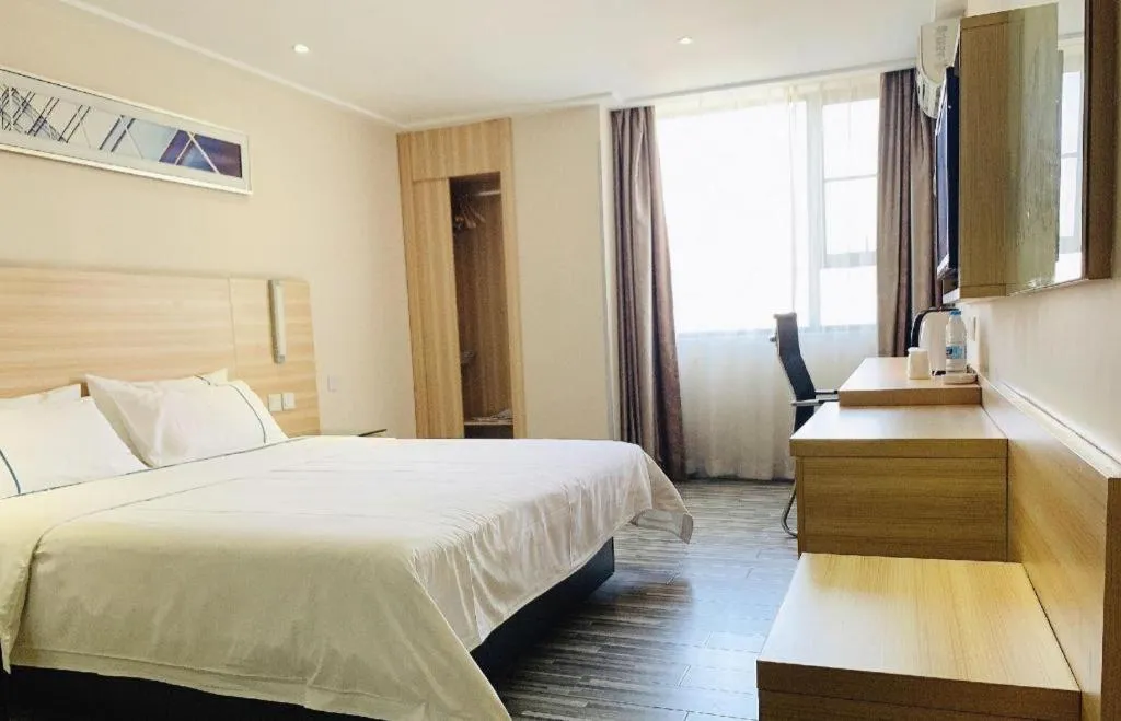 Bed in City Comfort Inn Guangzhou Jiaokou Metro Station