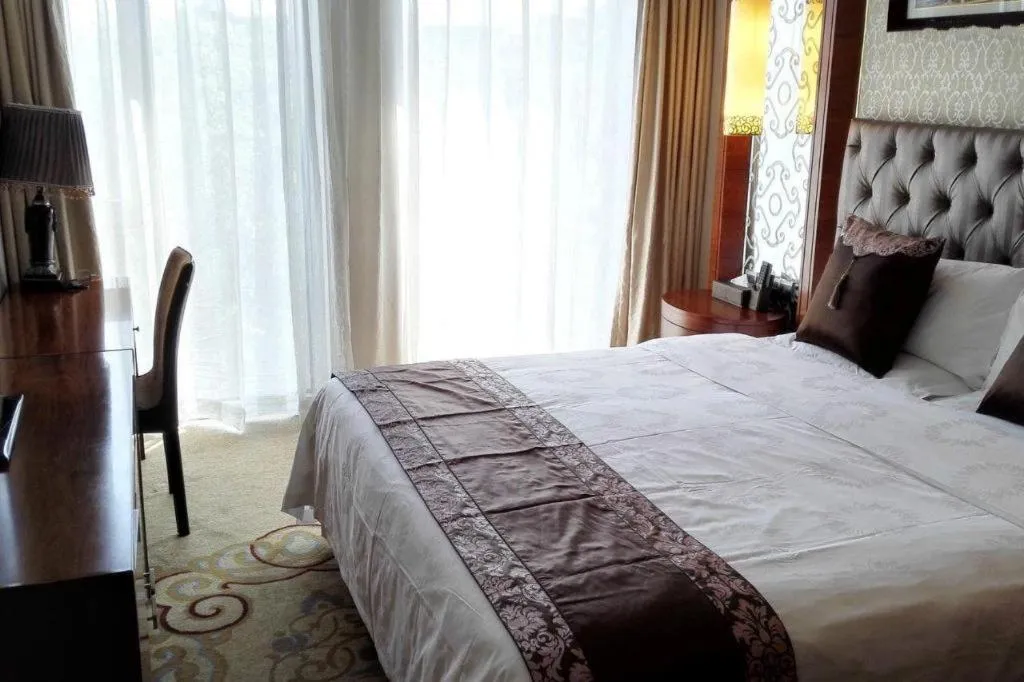 Bed in Inner Mongolia Hotel Forbidden City