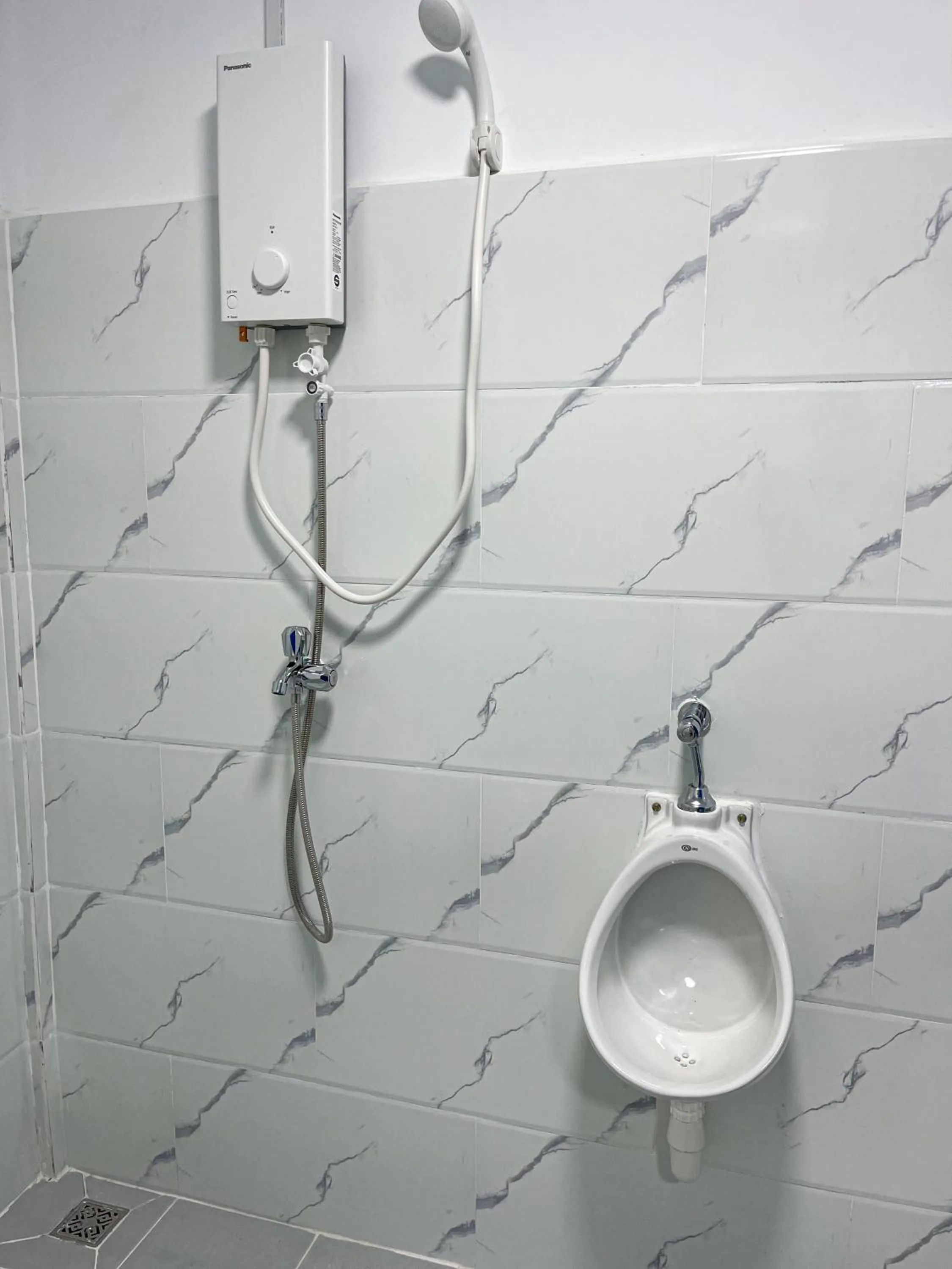 Shower in Ocean Lounge Bungalow