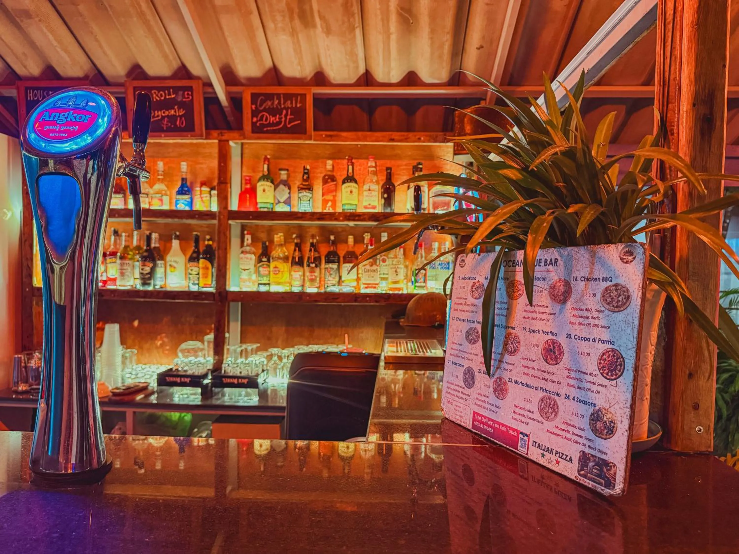 Lounge or bar in Ocean Lounge Bungalow