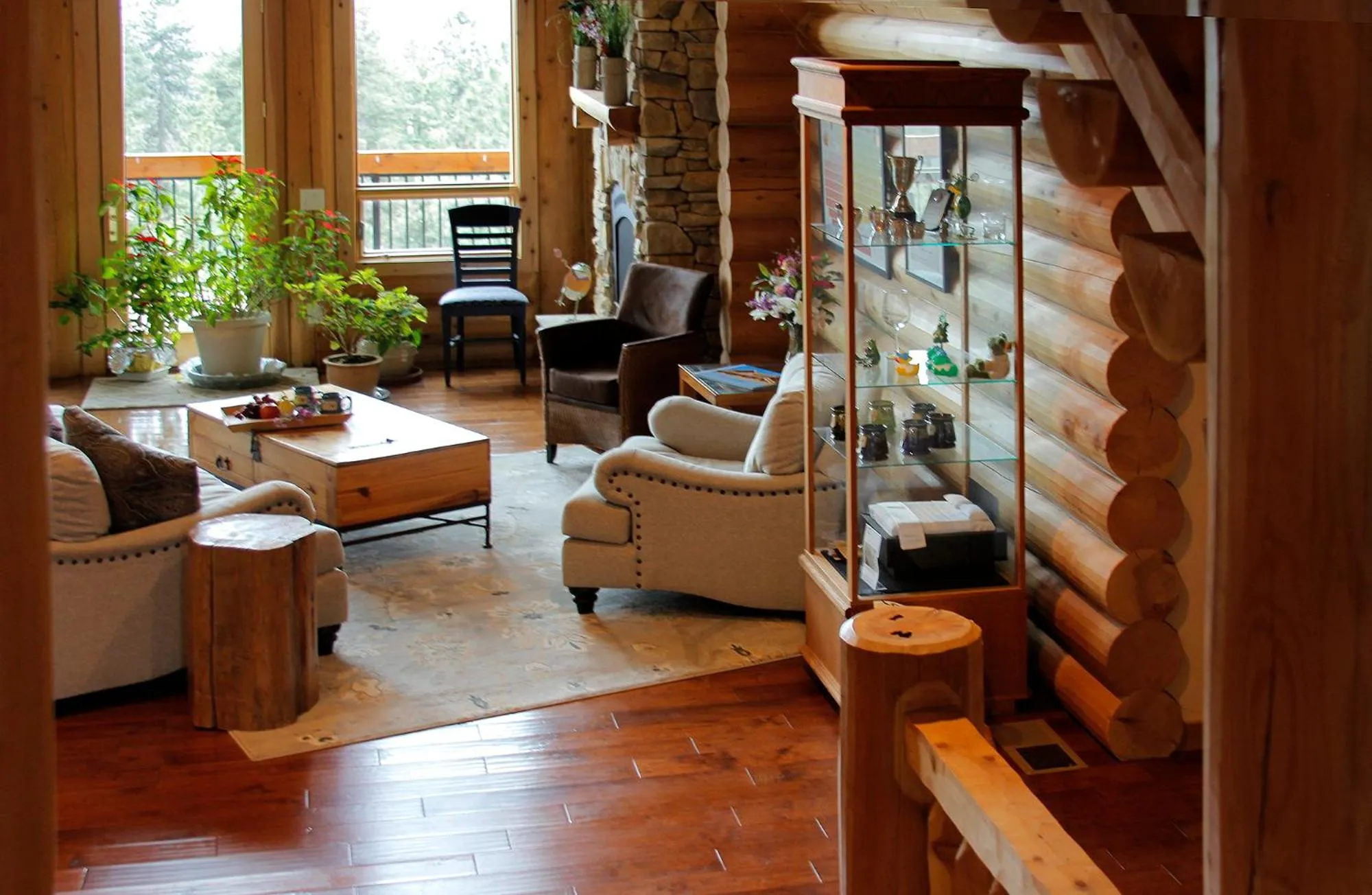 Living room in Courtwood Inn