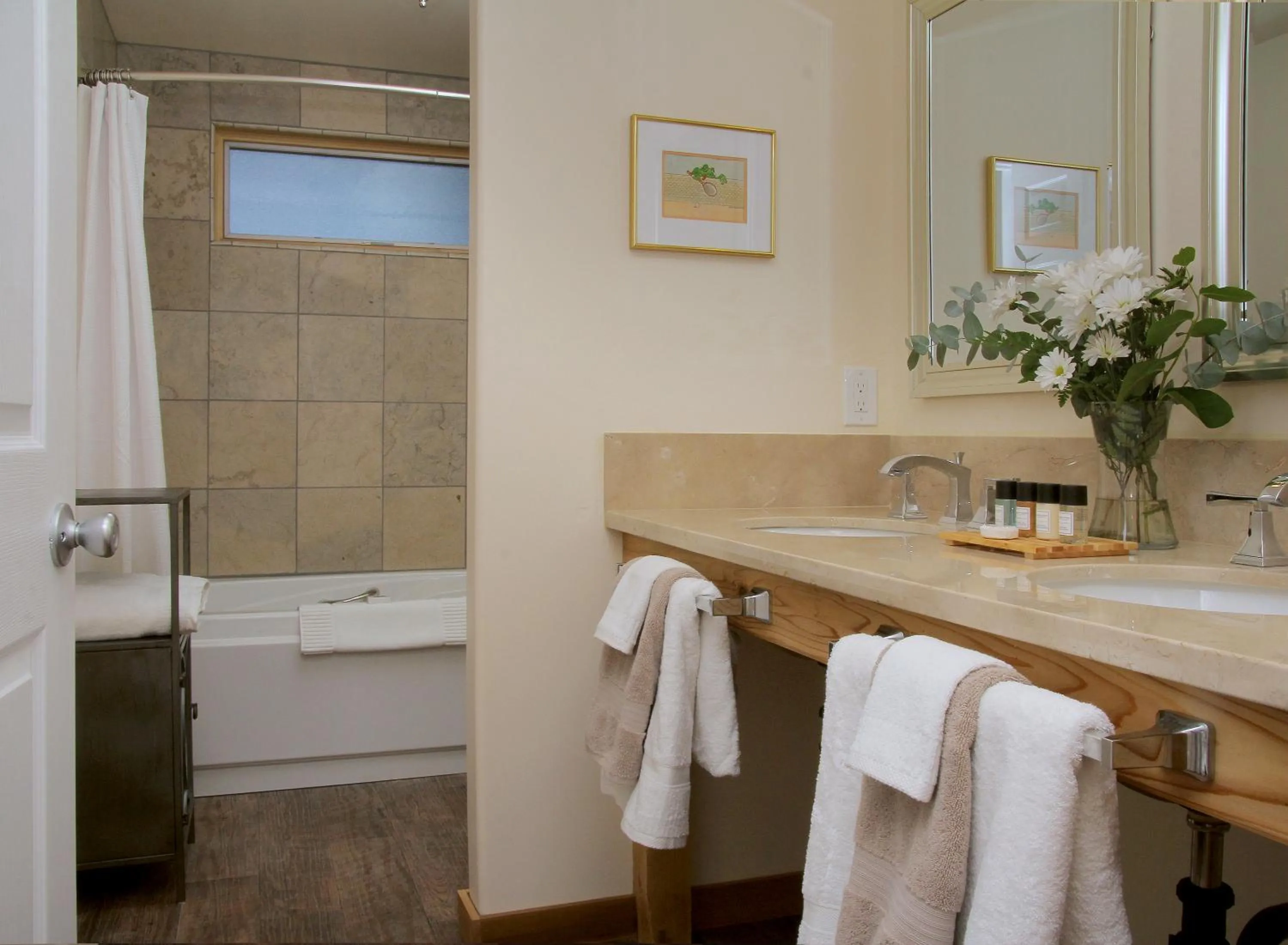 Bathroom in Courtwood Inn