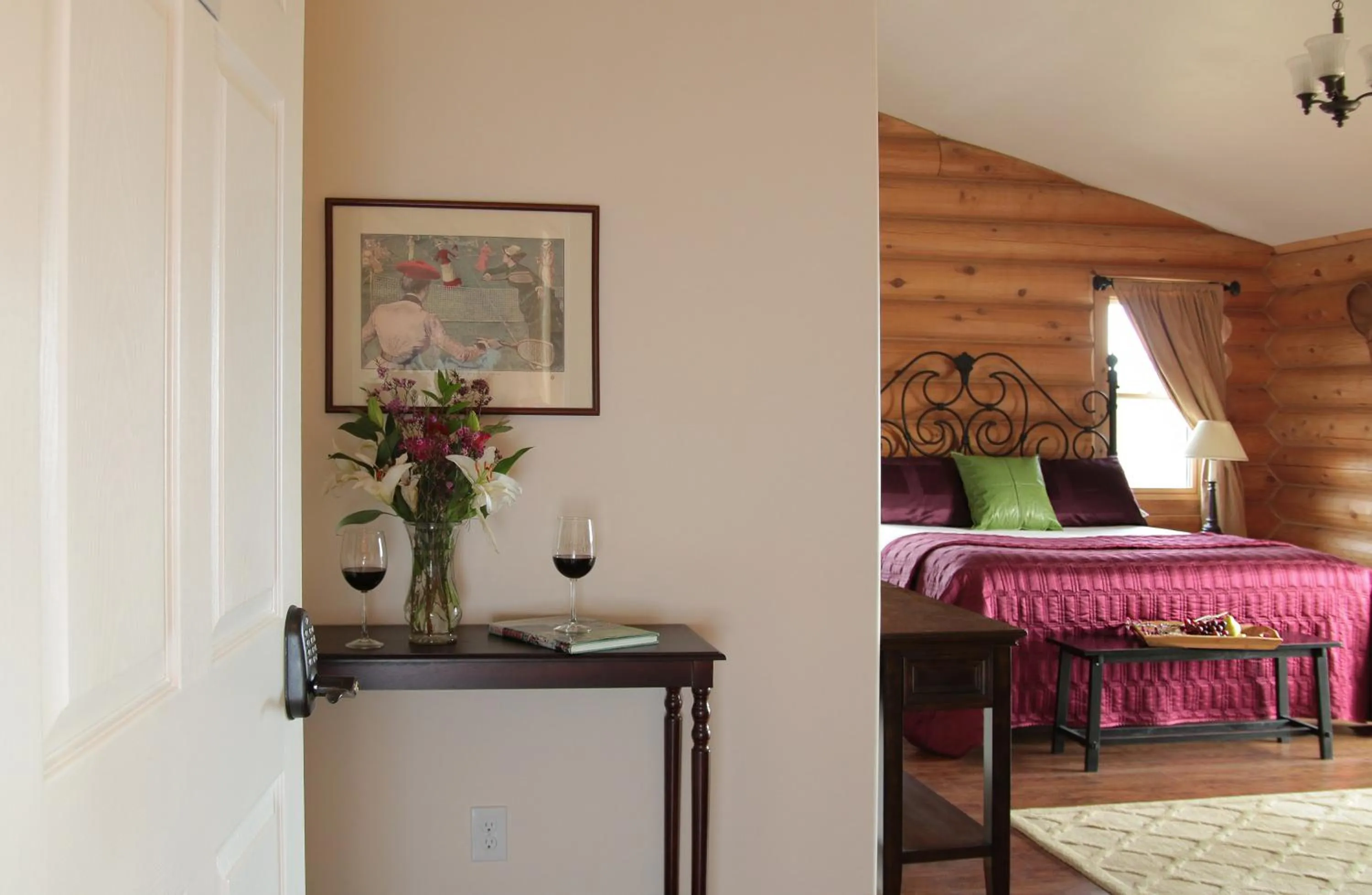 Decorative detail, Bed in Courtwood Inn
