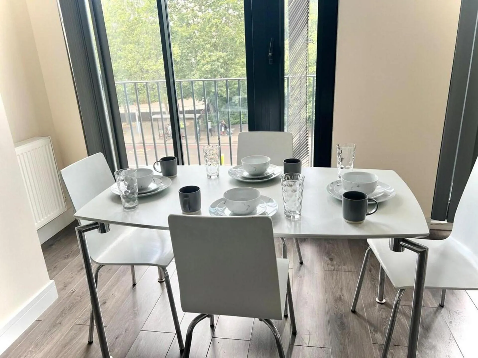 London Riverside Apartment Retreat