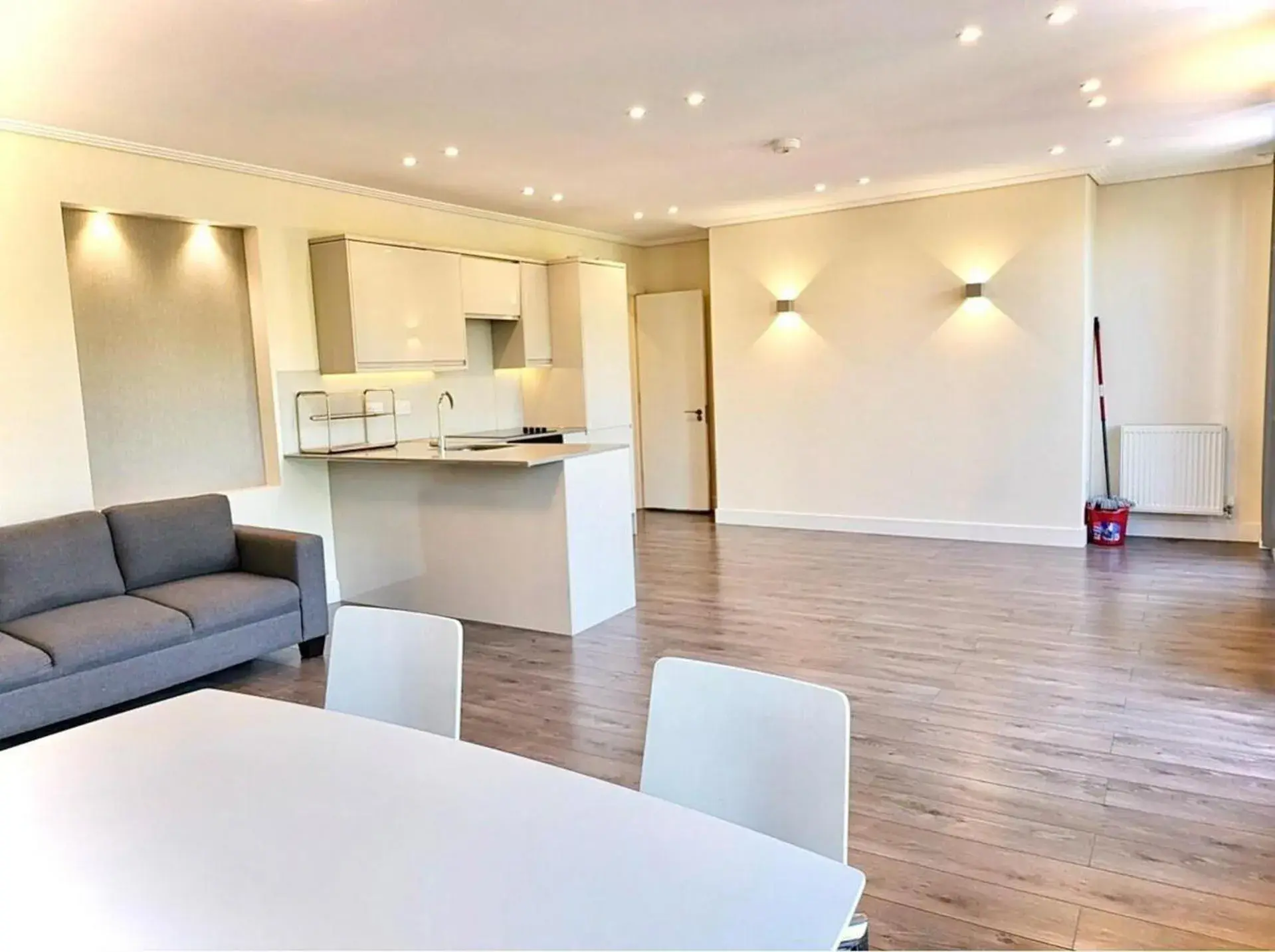 London Riverside Apartment Retreat London Riverside Apartment Retreat