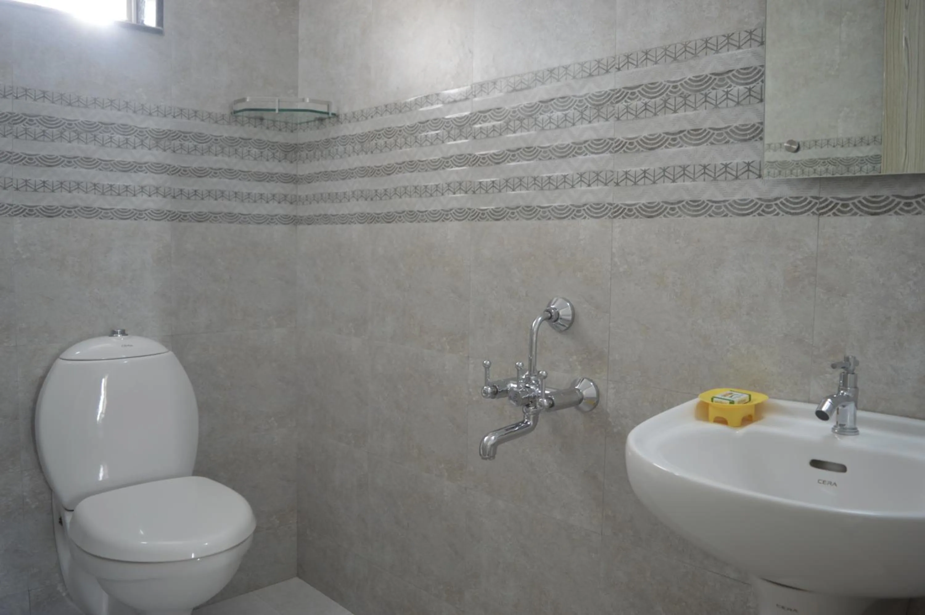 Bathroom in The Pod Cochin Homestay