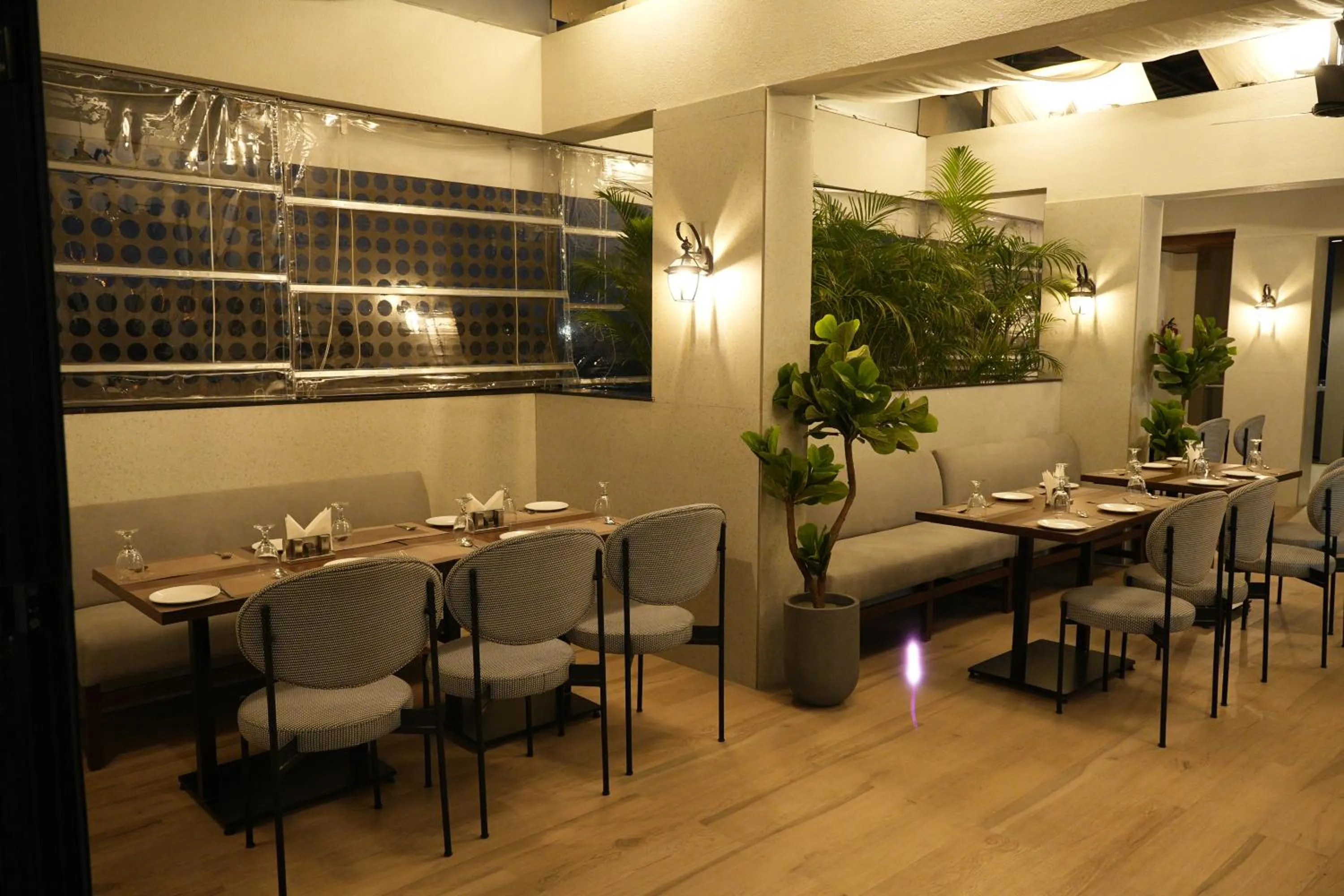 Restaurant/places to eat in SIVANTA by BOMBAY GROUP OF HOTELS NAGPUR