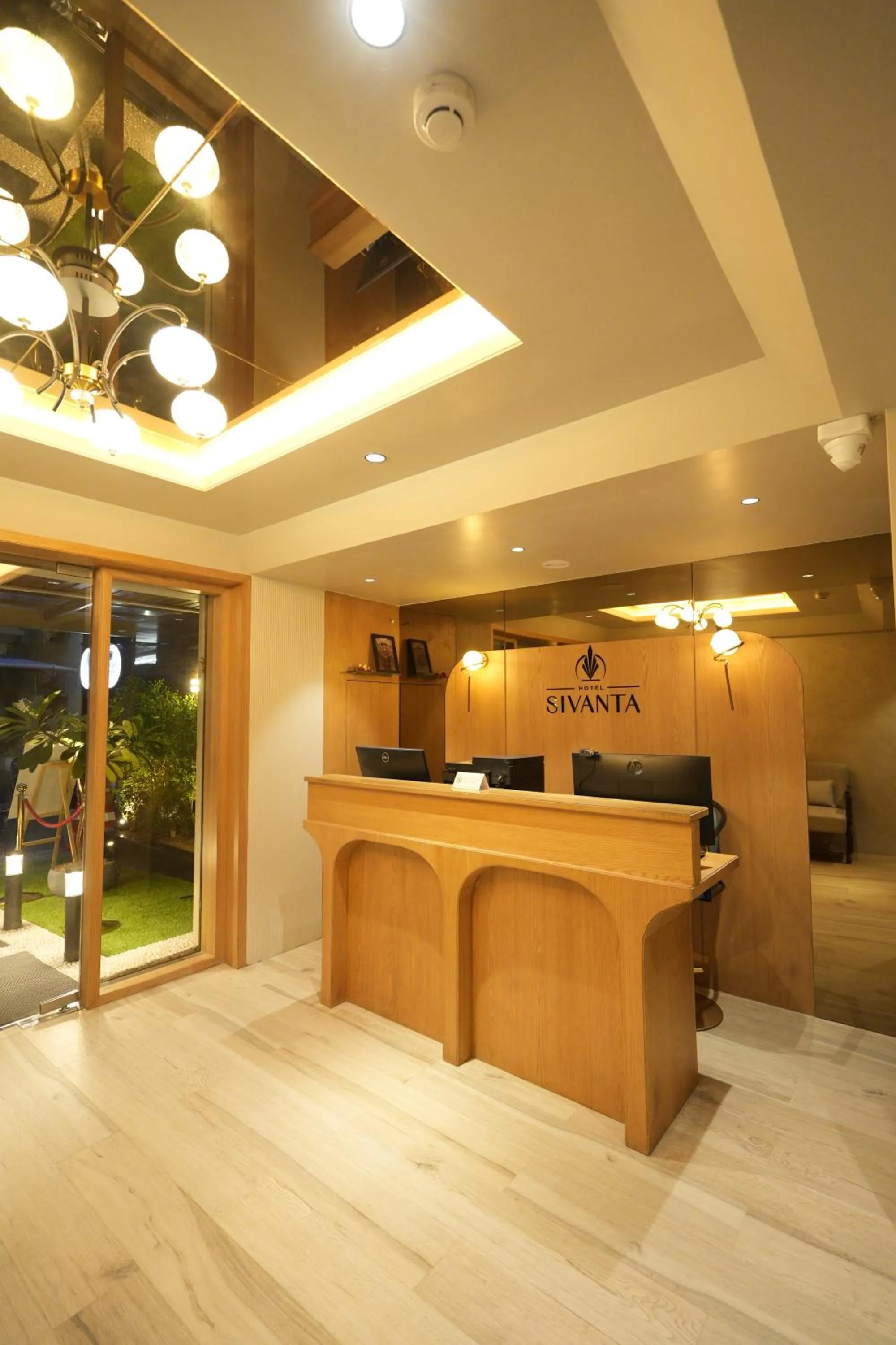 Lobby or reception in SIVANTA by BOMBAY GROUP OF HOTELS NAGPUR