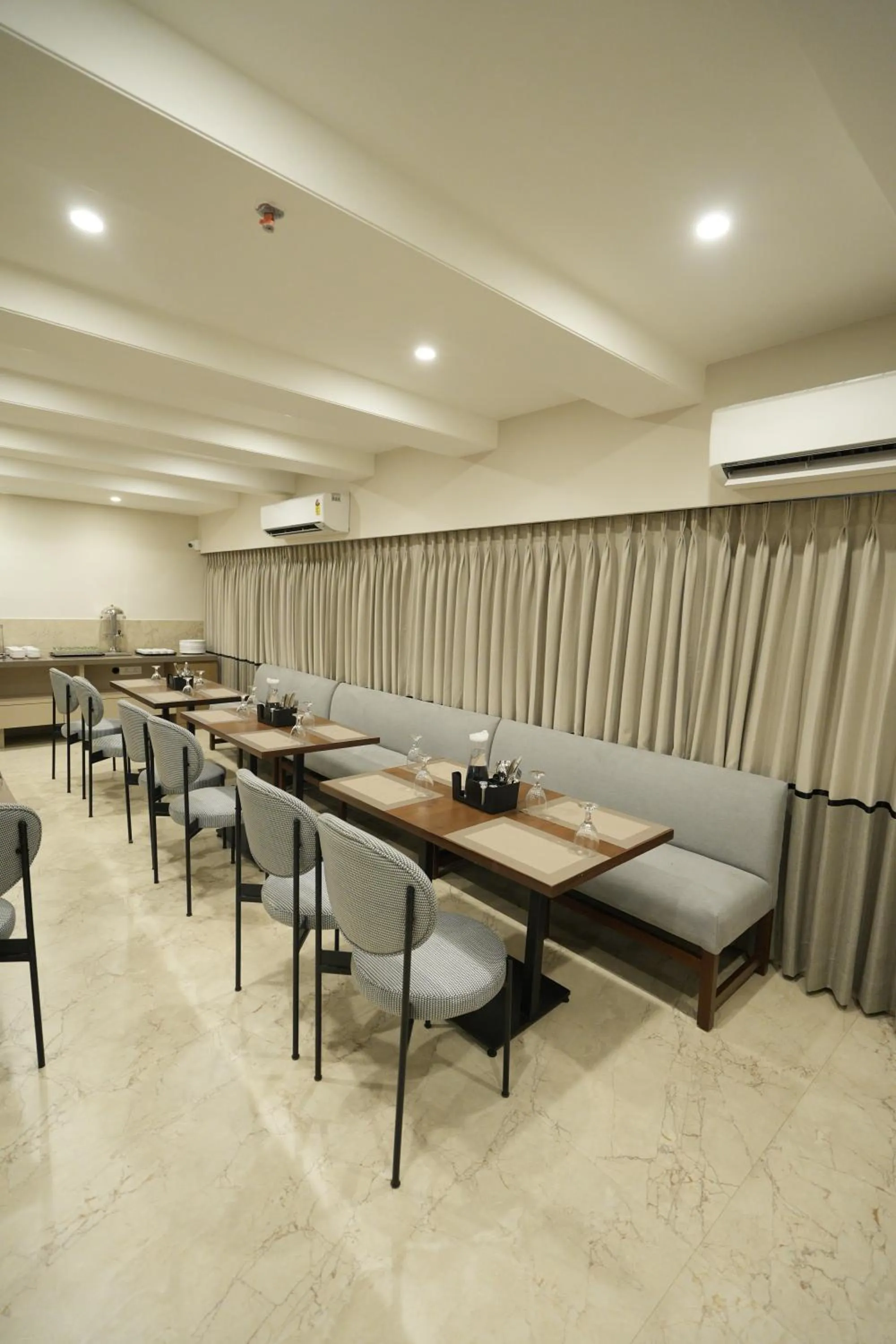 Restaurant/places to eat in SIVANTA by BOMBAY GROUP OF HOTELS NAGPUR