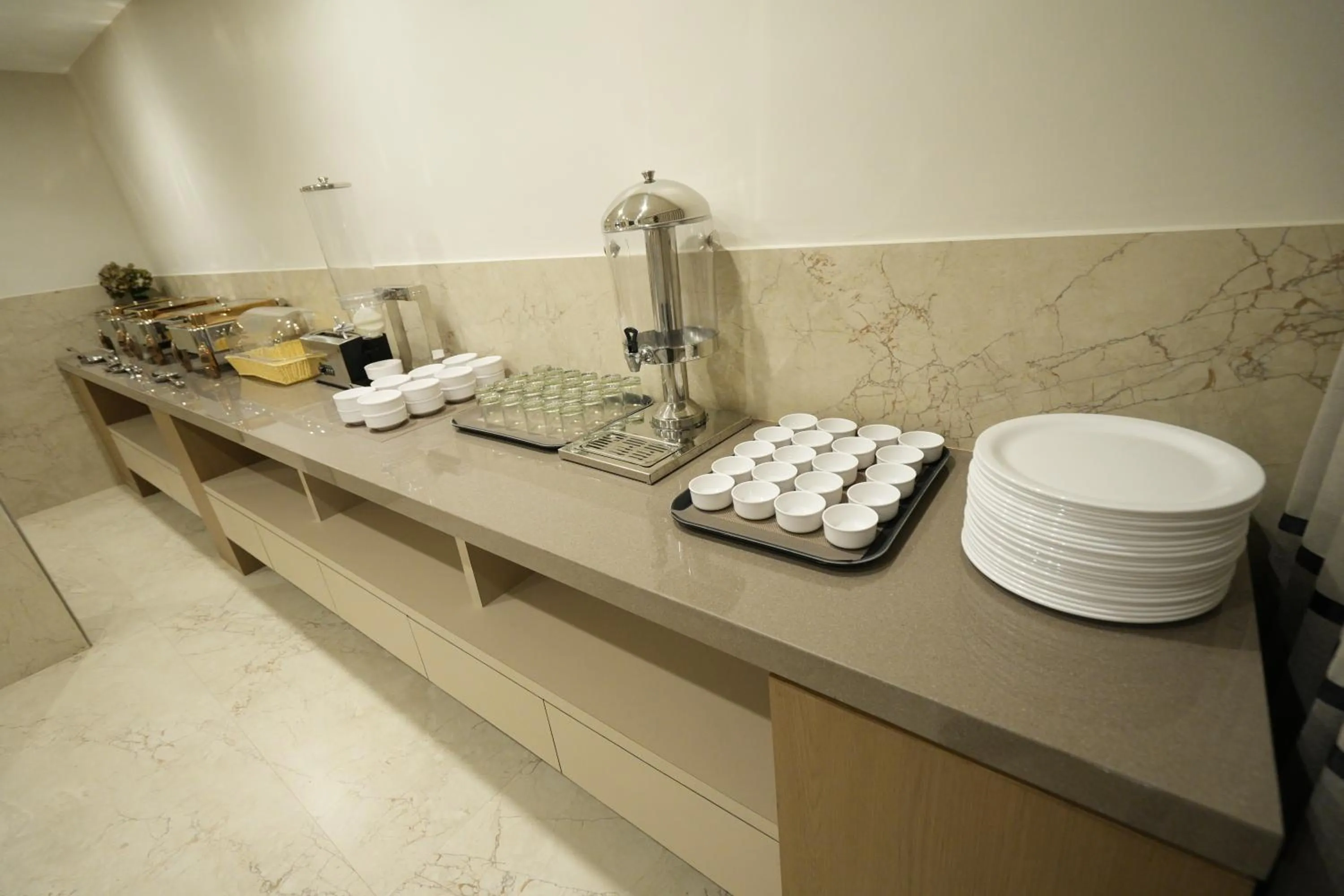 Coffee/tea facilities in SIVANTA by BOMBAY GROUP OF HOTELS NAGPUR