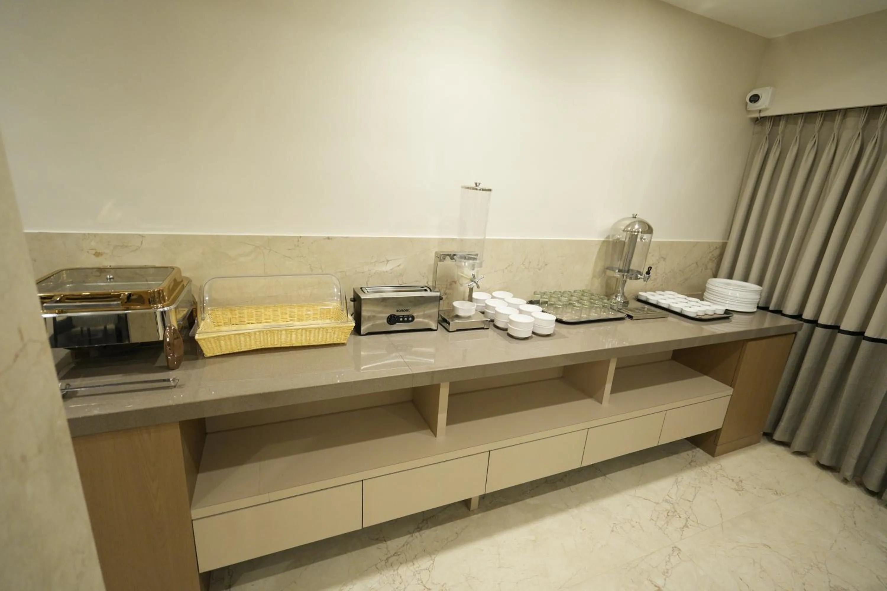 Food and drinks in SIVANTA by BOMBAY GROUP OF HOTELS NAGPUR