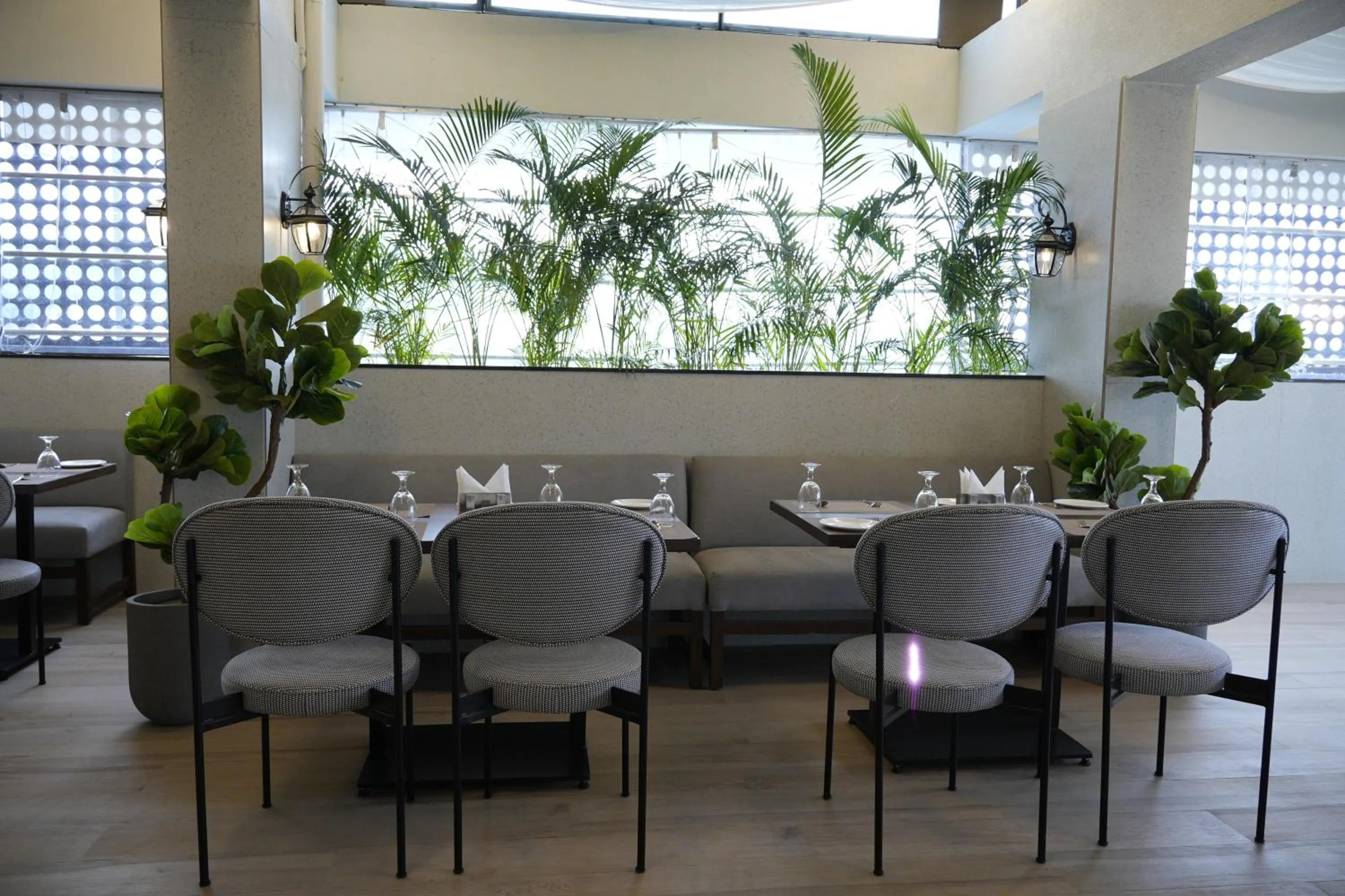 Restaurant/places to eat in SIVANTA by BOMBAY GROUP OF HOTELS NAGPUR