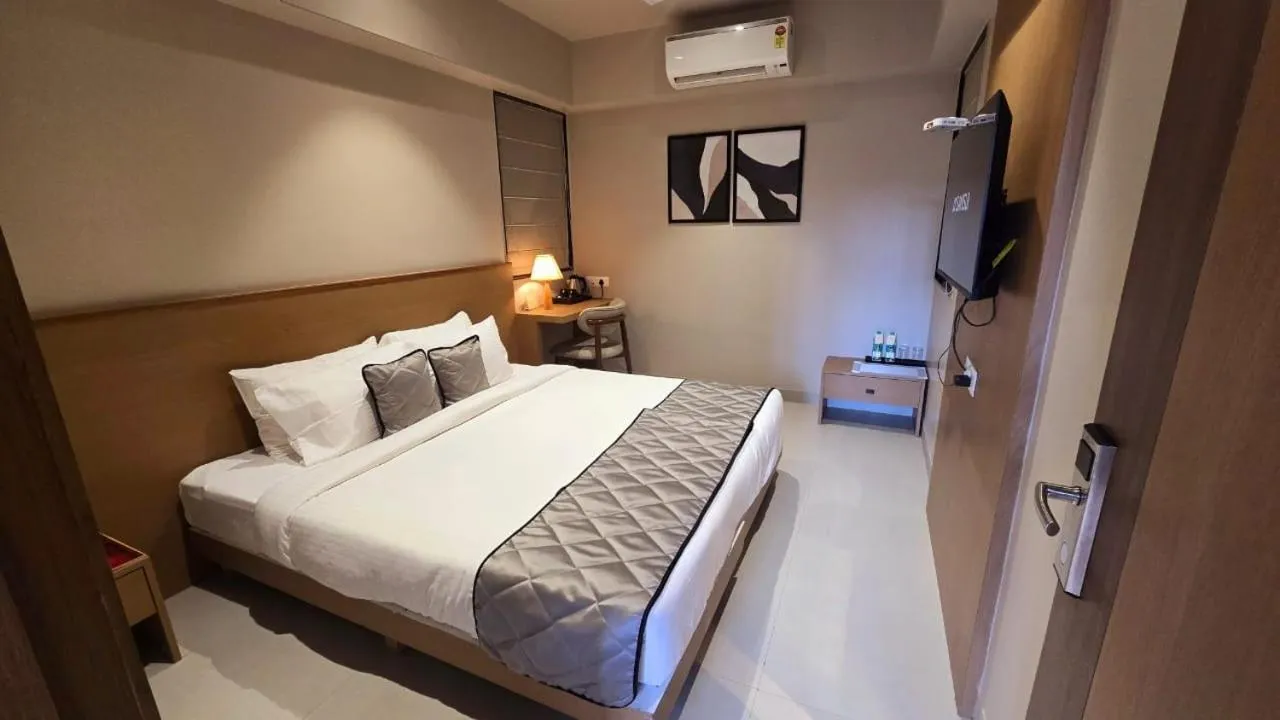 Bed in SIVANTA by BOMBAY GROUP OF HOTELS NAGPUR