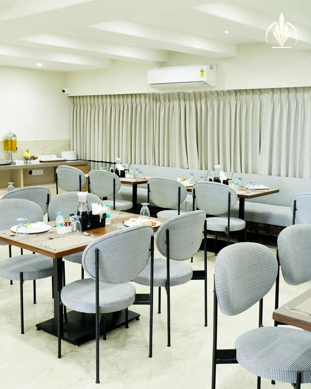 Restaurant/places to eat in SIVANTA by BOMBAY GROUP OF HOTELS NAGPUR