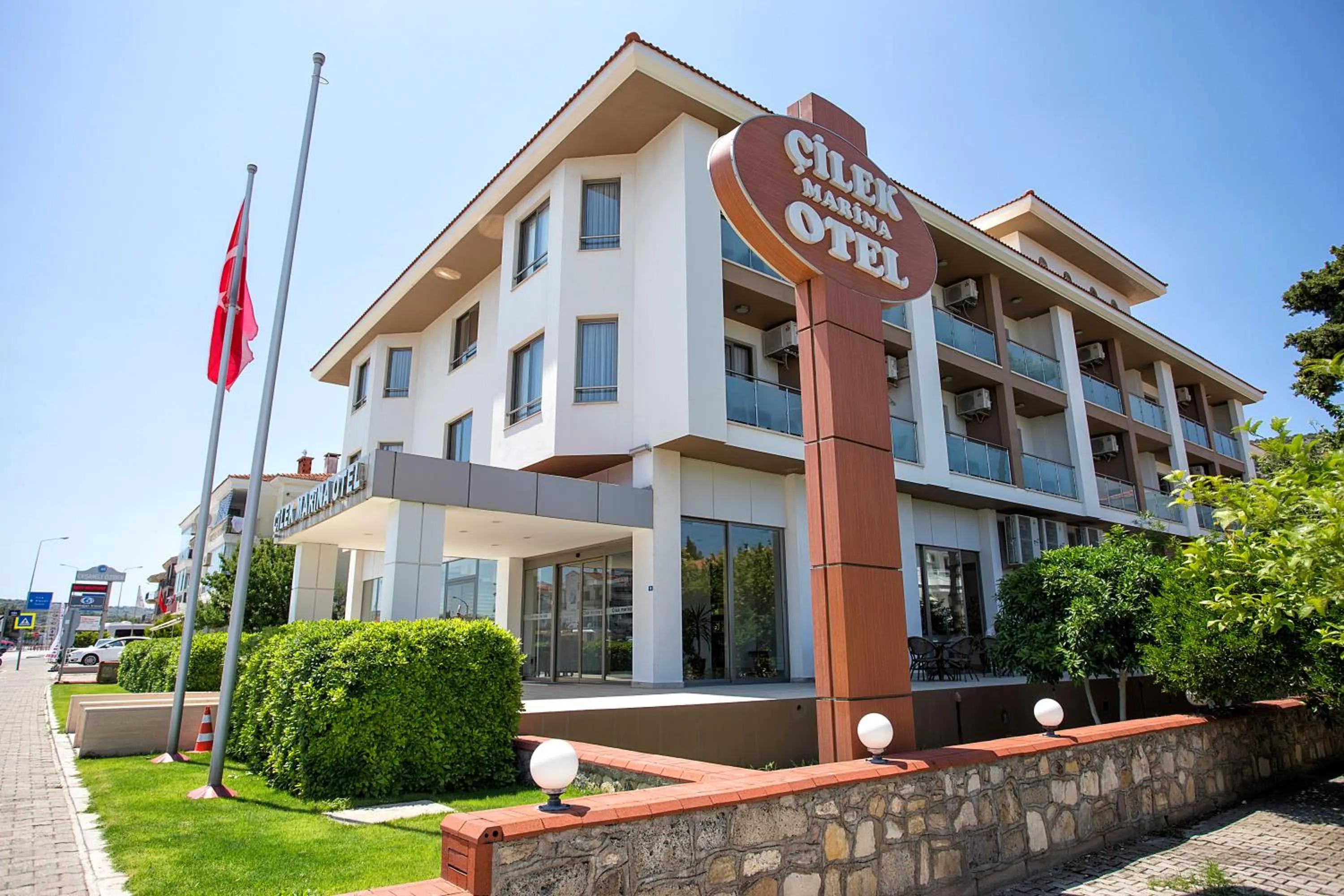 Property building in Çilek Marina Otel