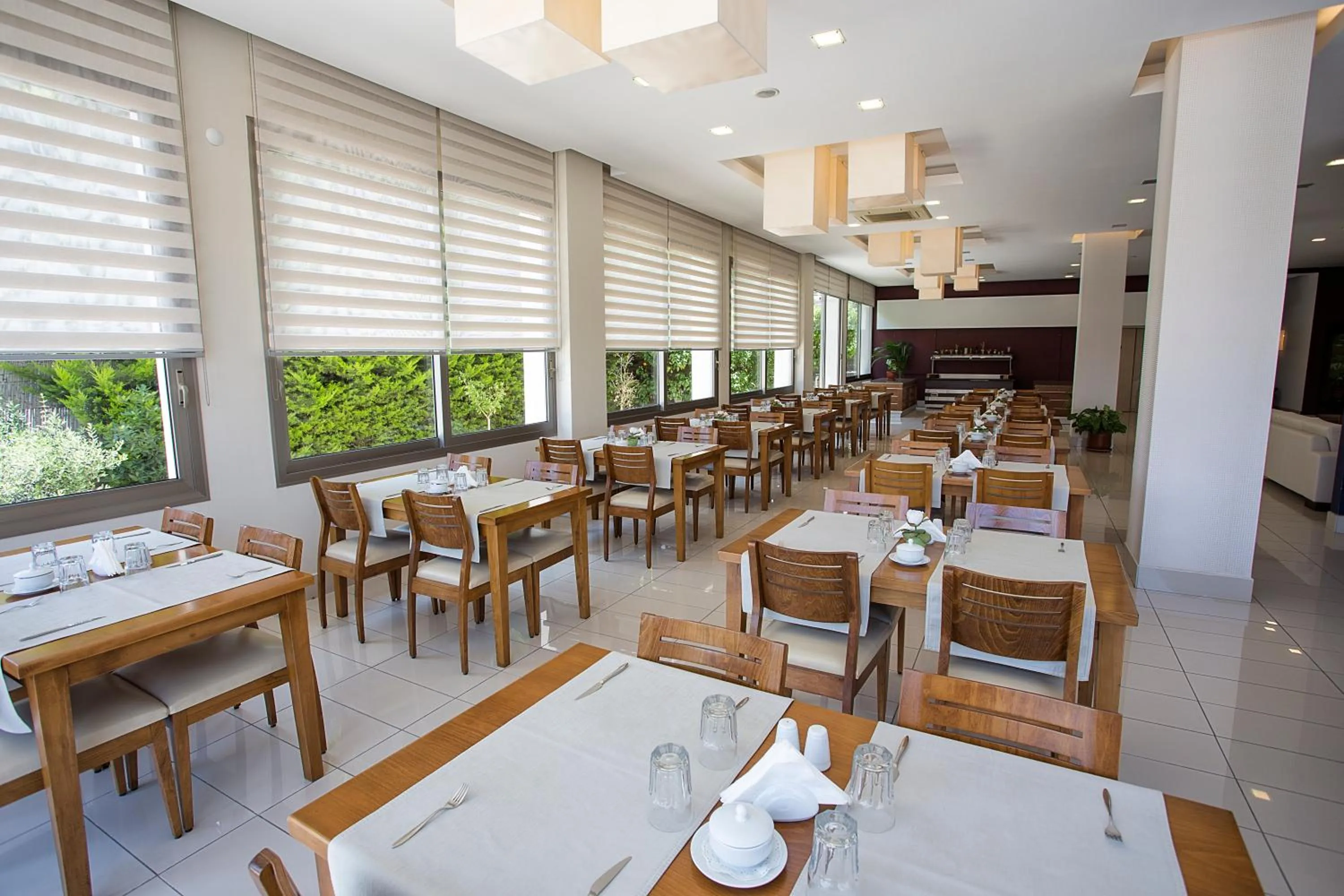 Restaurant/places to eat in Çilek Marina Otel