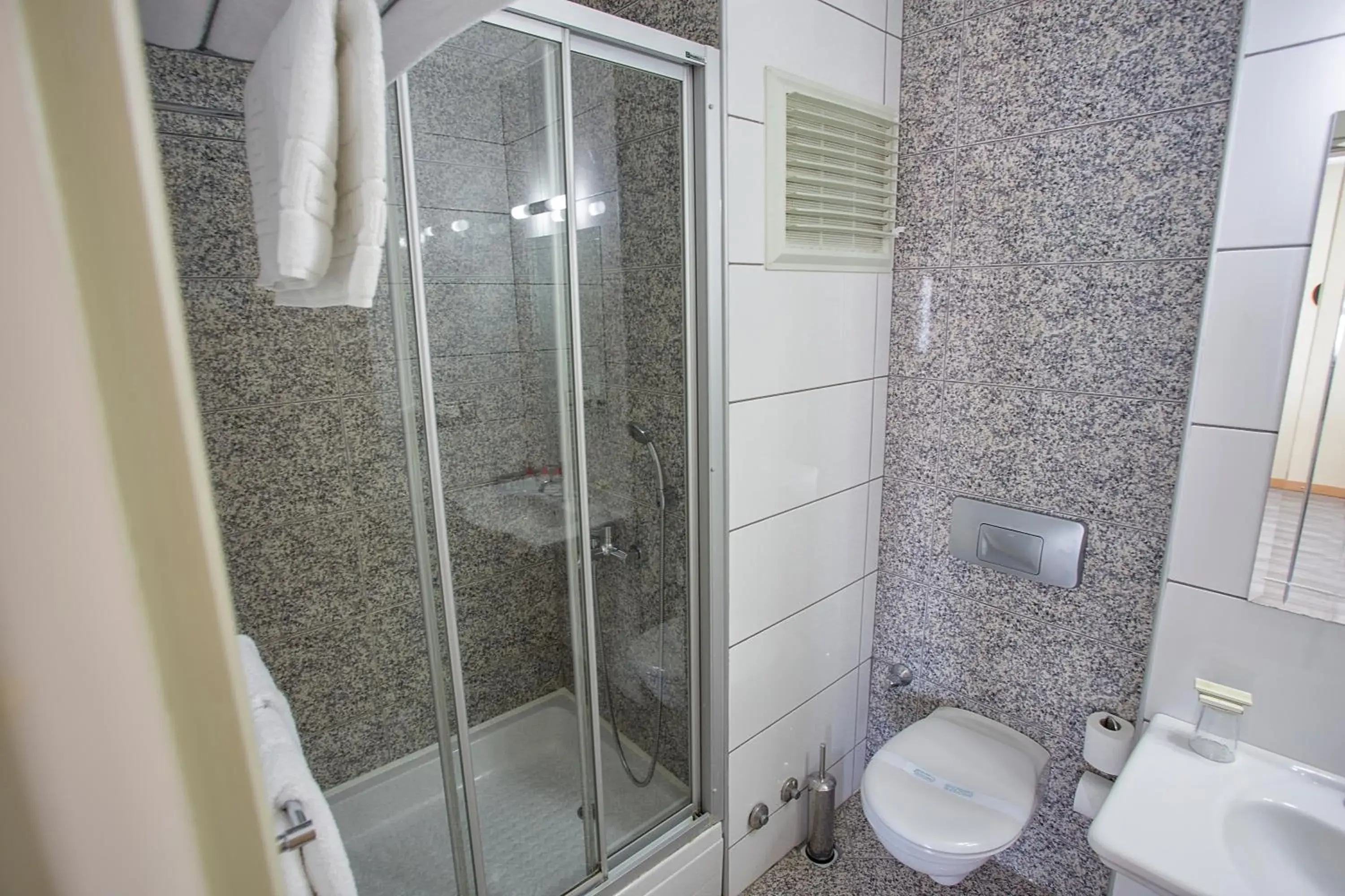 Double Room with Balcony - single occupancy in Çilek Marina Otel Double Room with Balcony - single occupancy in Çilek Marina Otel