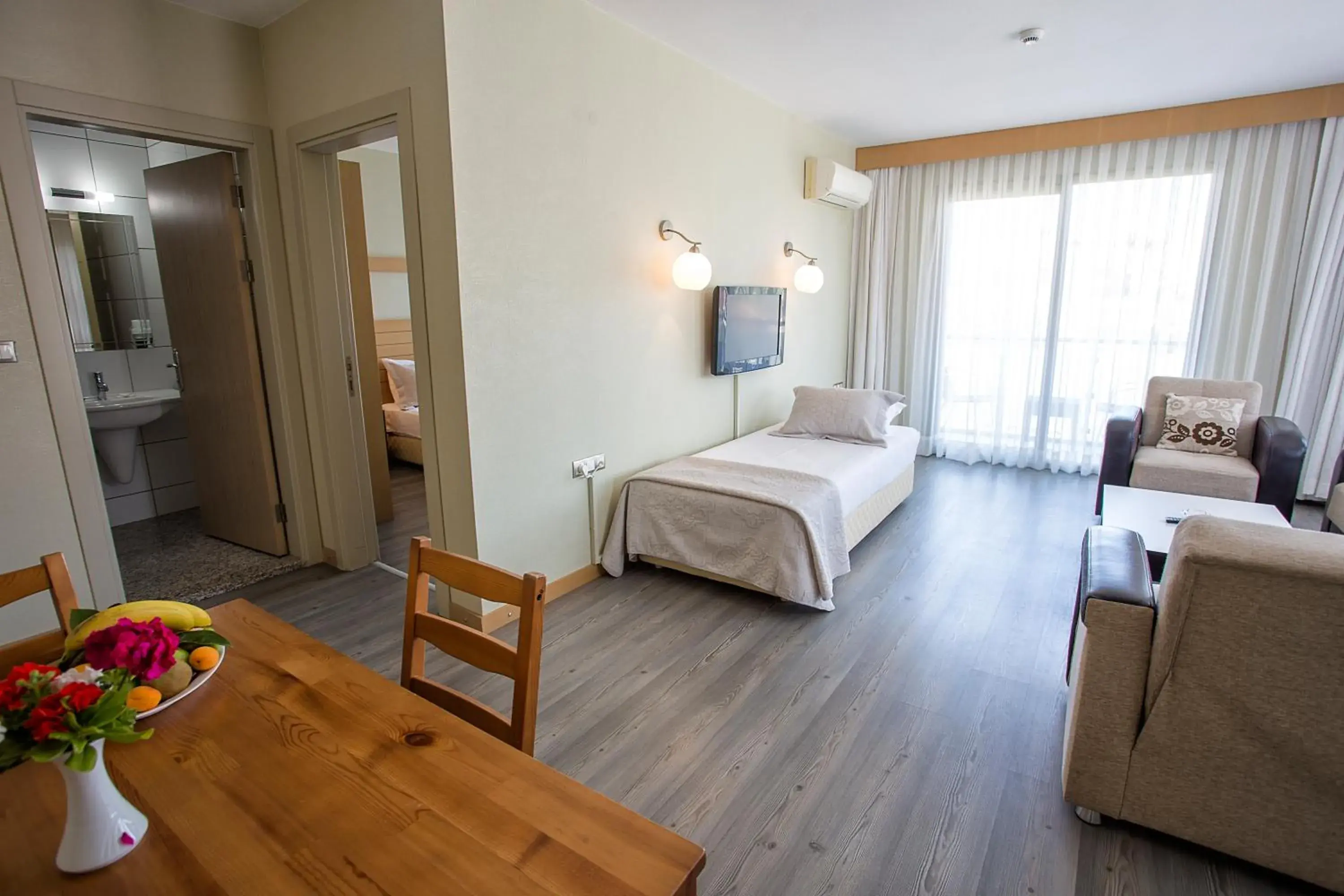 Suite with Balcony in Çilek Marina Otel Suite with Balcony in Çilek Marina Otel