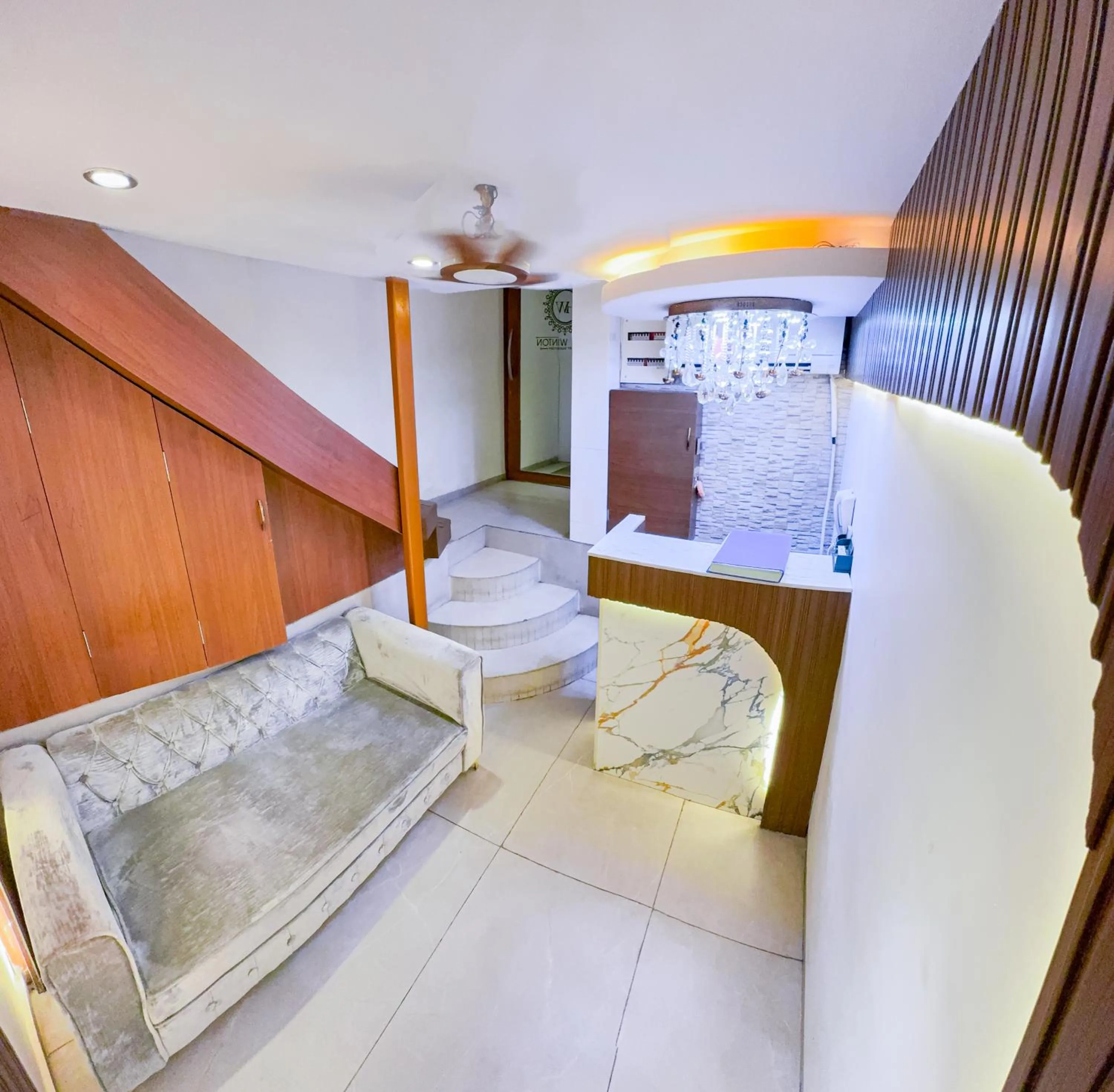 Facade/entrance in Hotel Winton