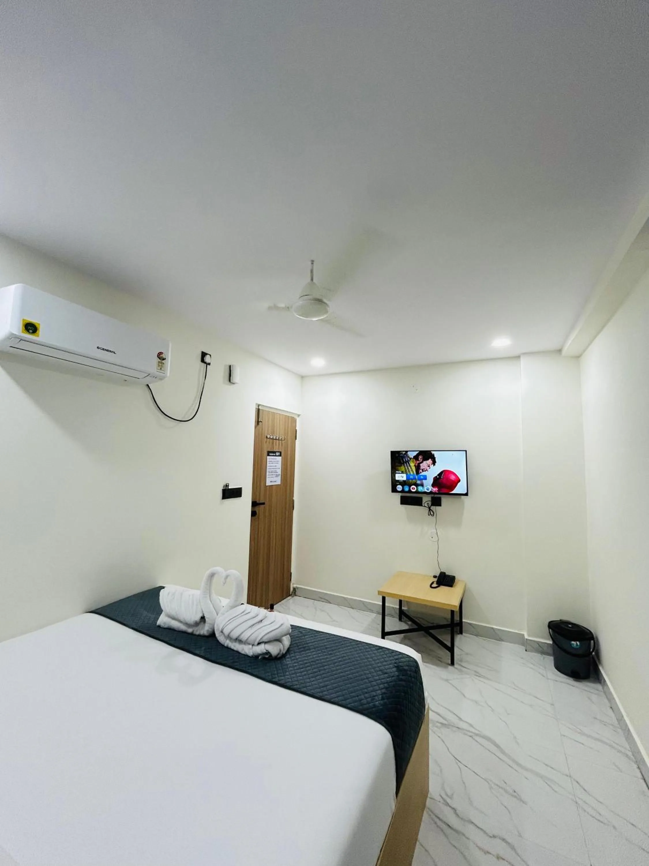 TV and multimedia, Bed in Wildwings Premium Madhapur