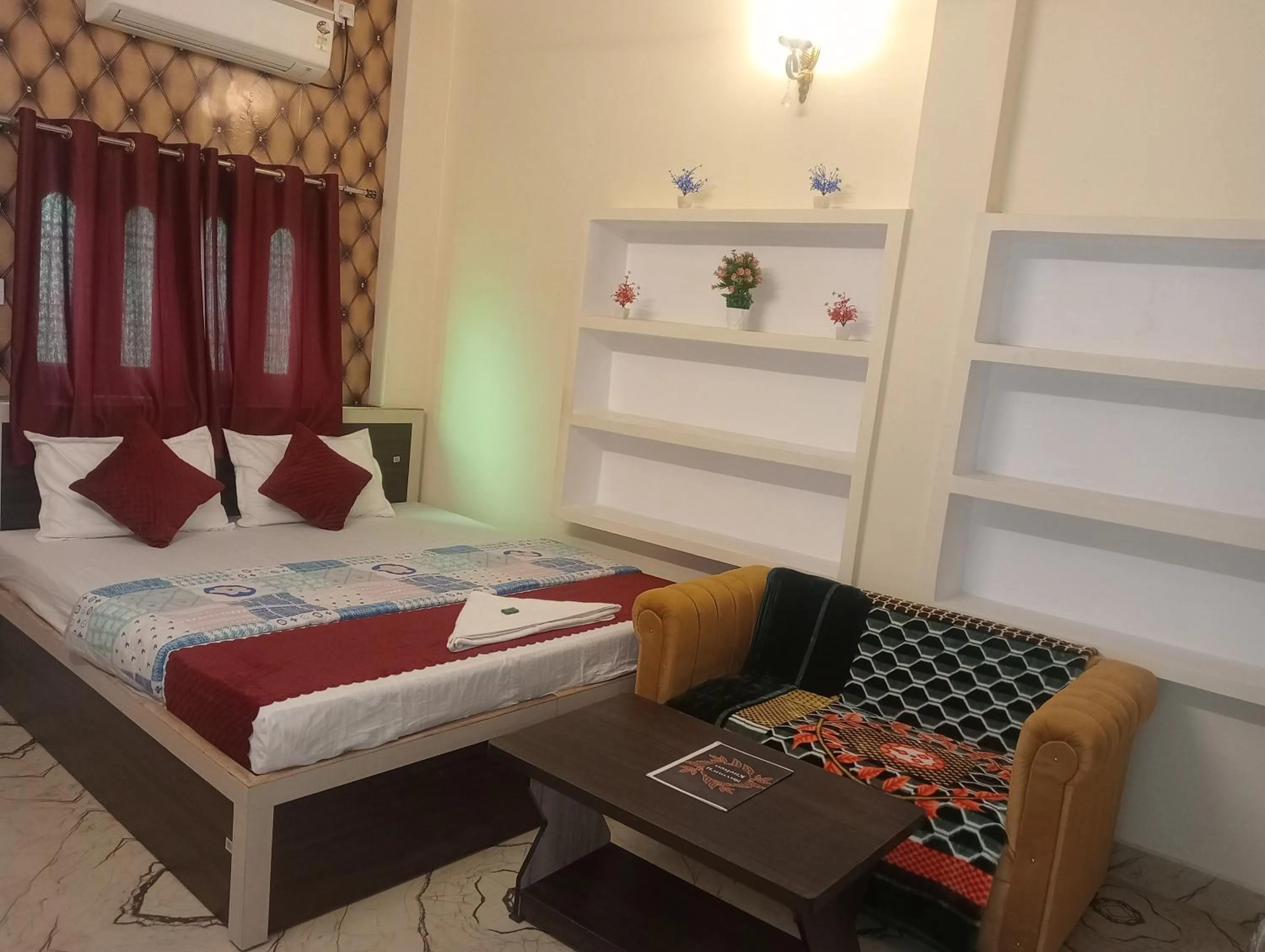 Bed in Rudra Guest House