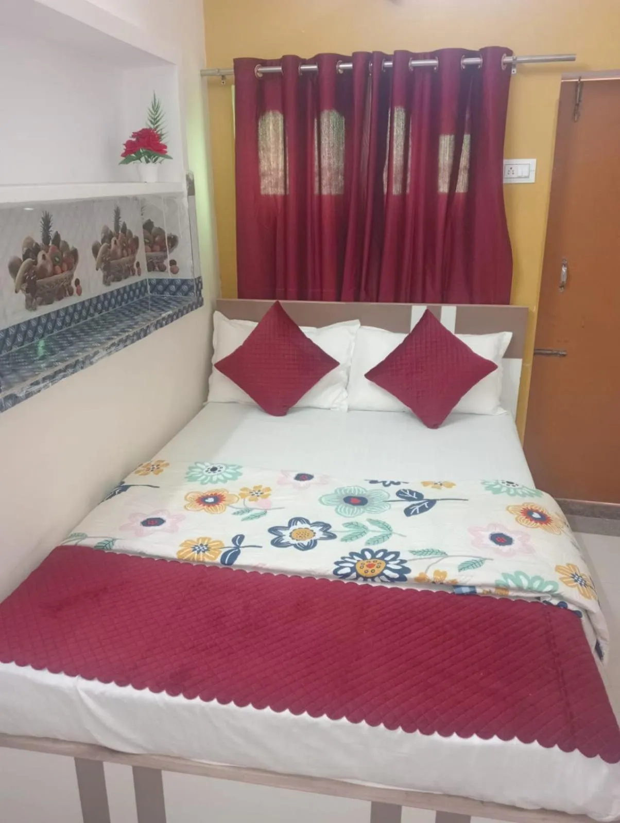 Bed in Rudra Guest House