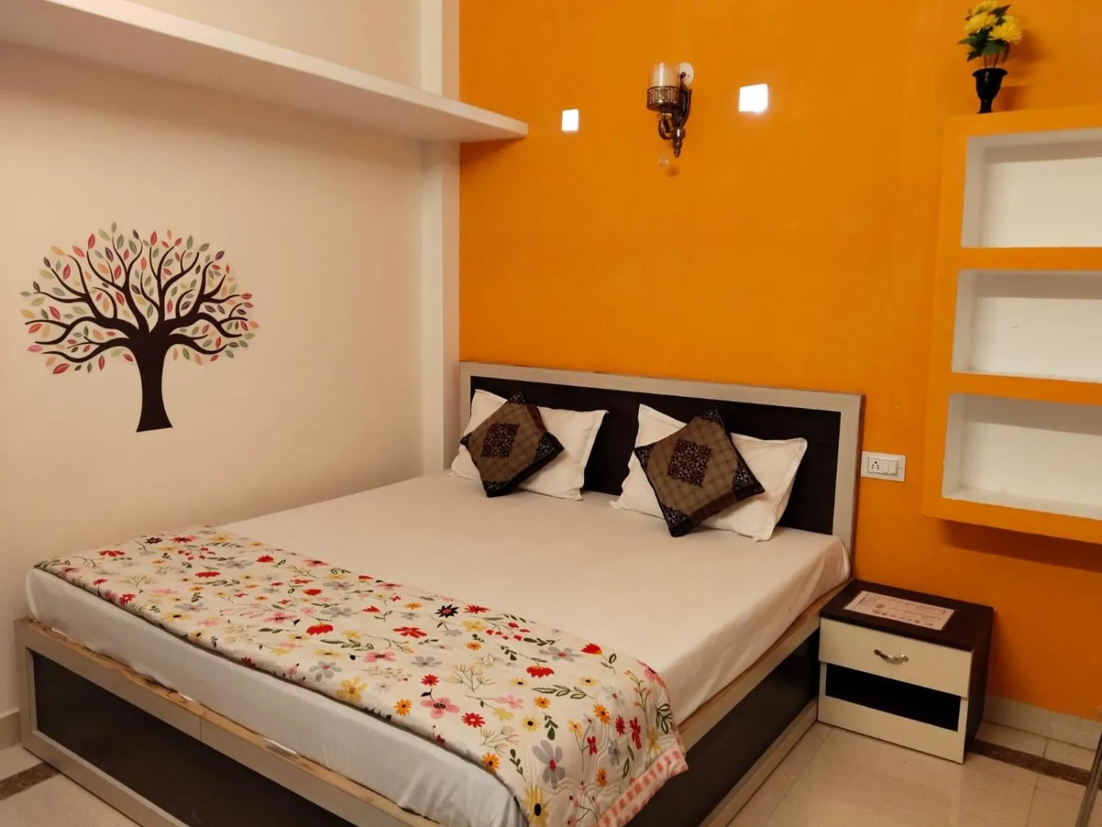 Bed in Rudra Guest House