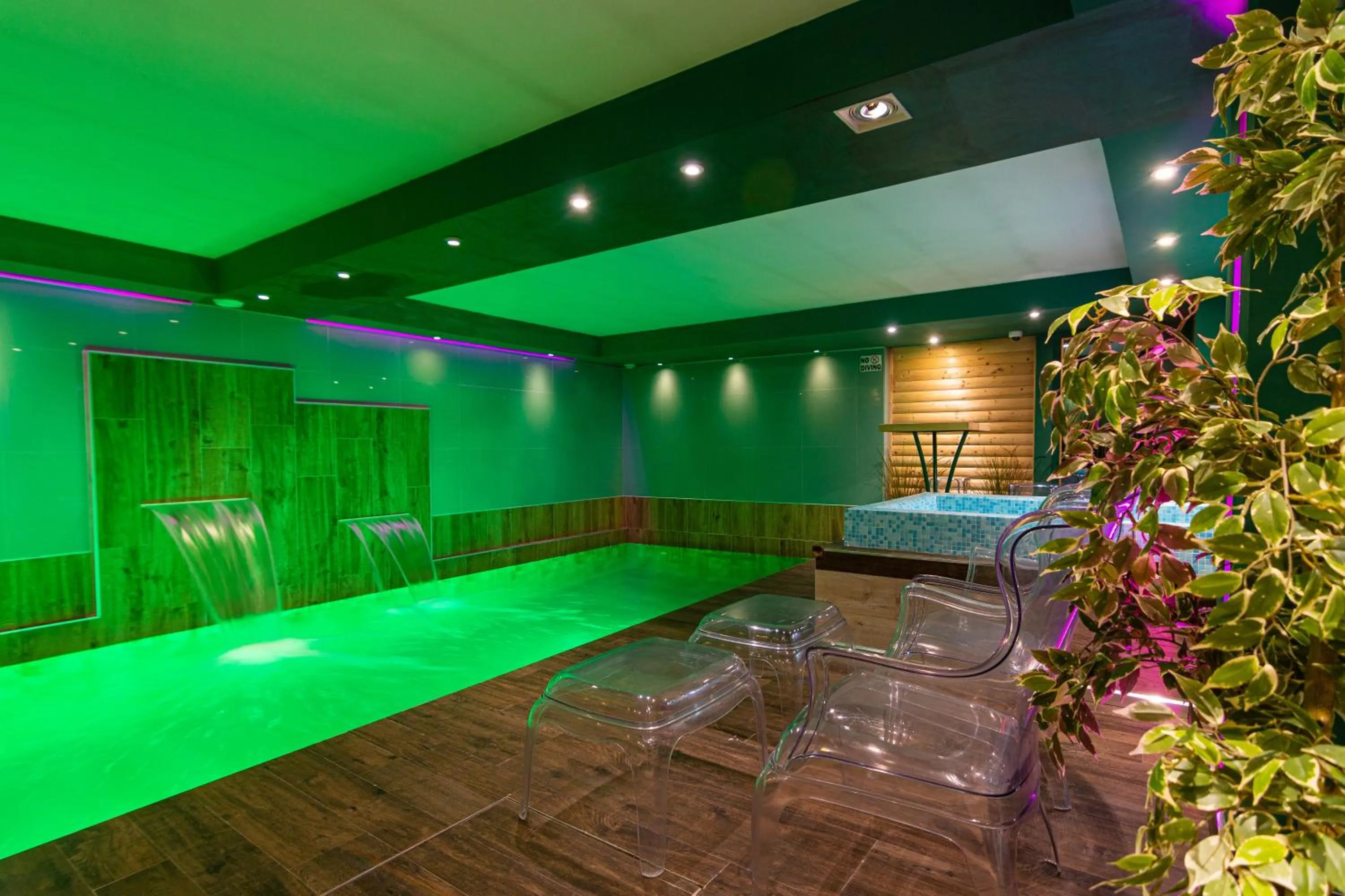 Swimming pool in Joan Apartments & Spa