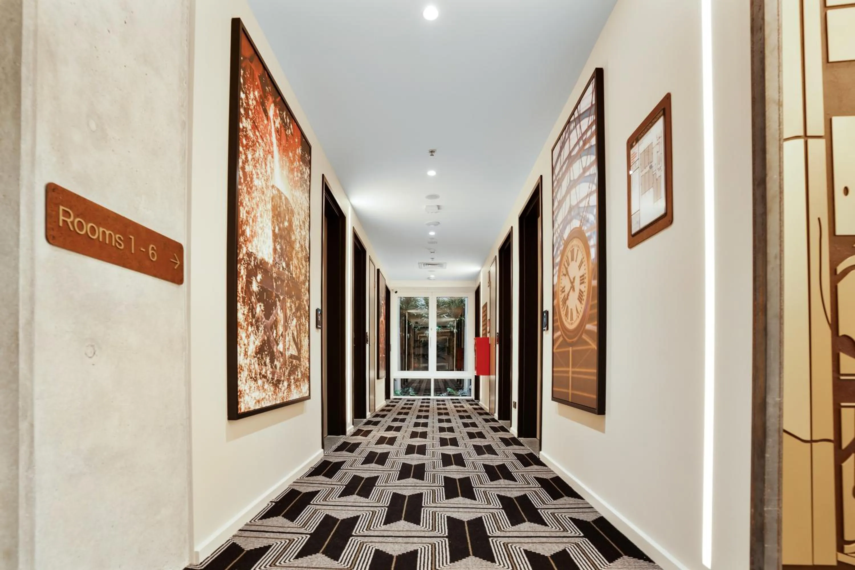 Property building in Hoteloco