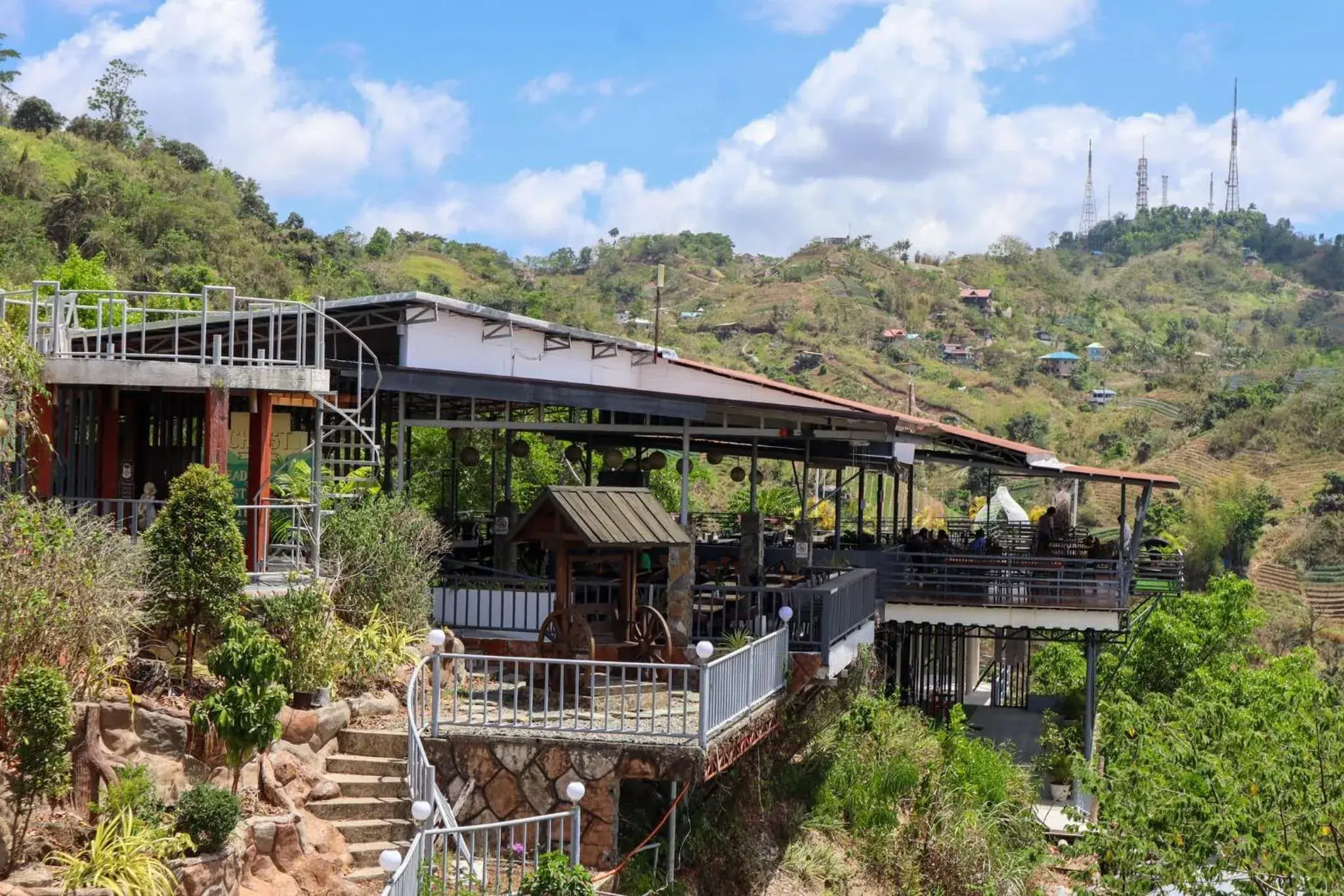 Restaurant/places to eat in Serenity Farm and Resort by Hiverooms Restaurant/places to eat in Serenity Farm and Resort by Hiverooms