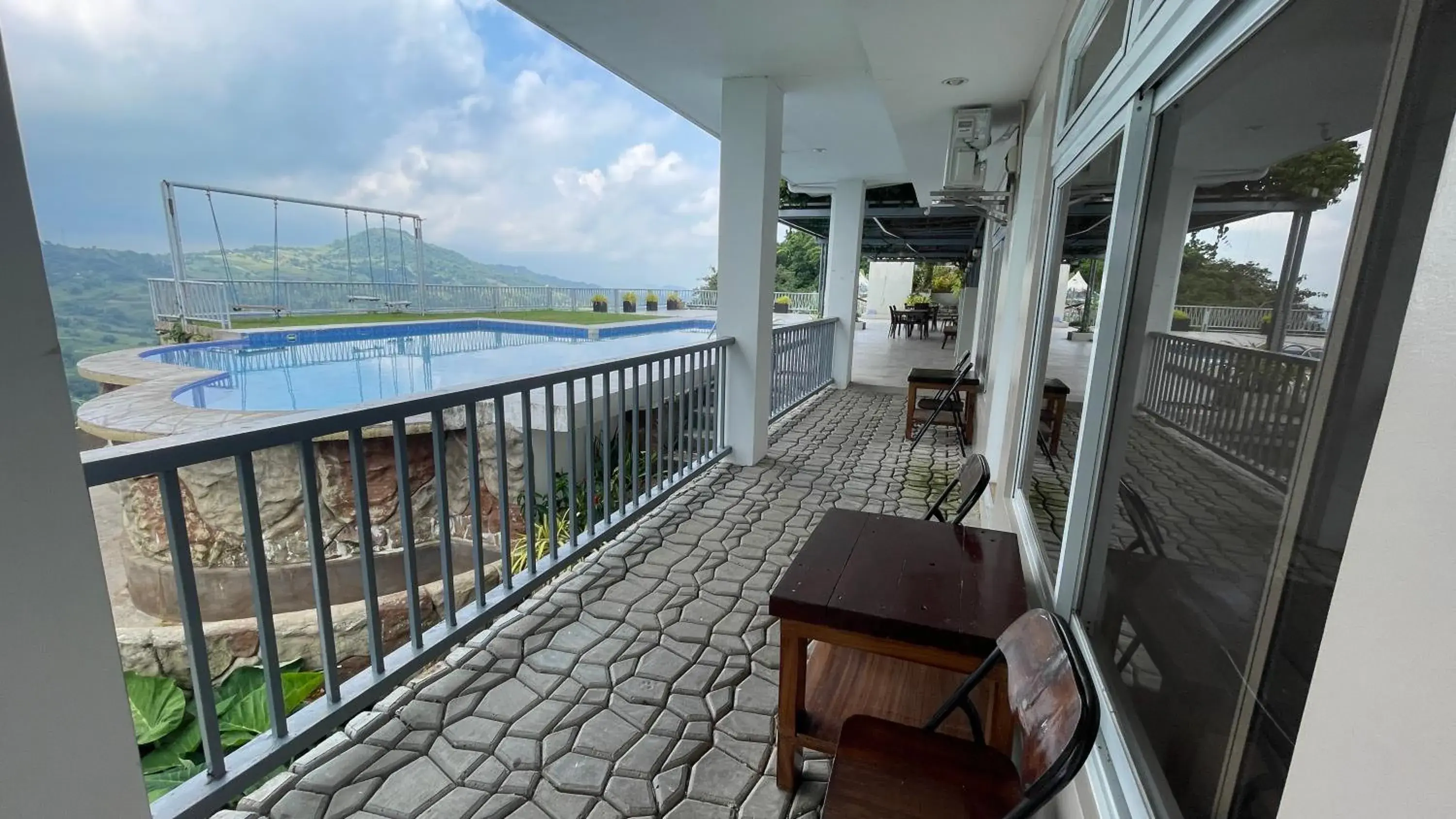 Swimming pool in Serenity Farm and Resort by Hiverooms Swimming pool in Serenity Farm and Resort by Hiverooms