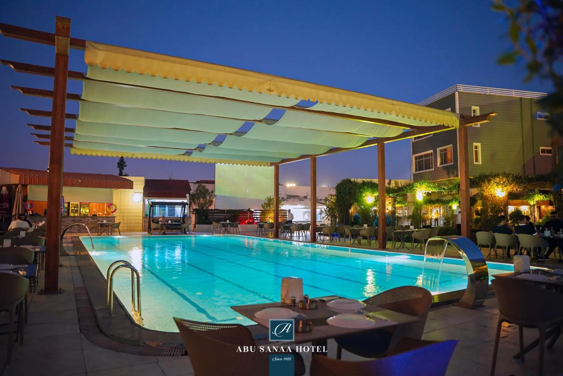Restaurant/places to eat in Abu Sanaa Hotel