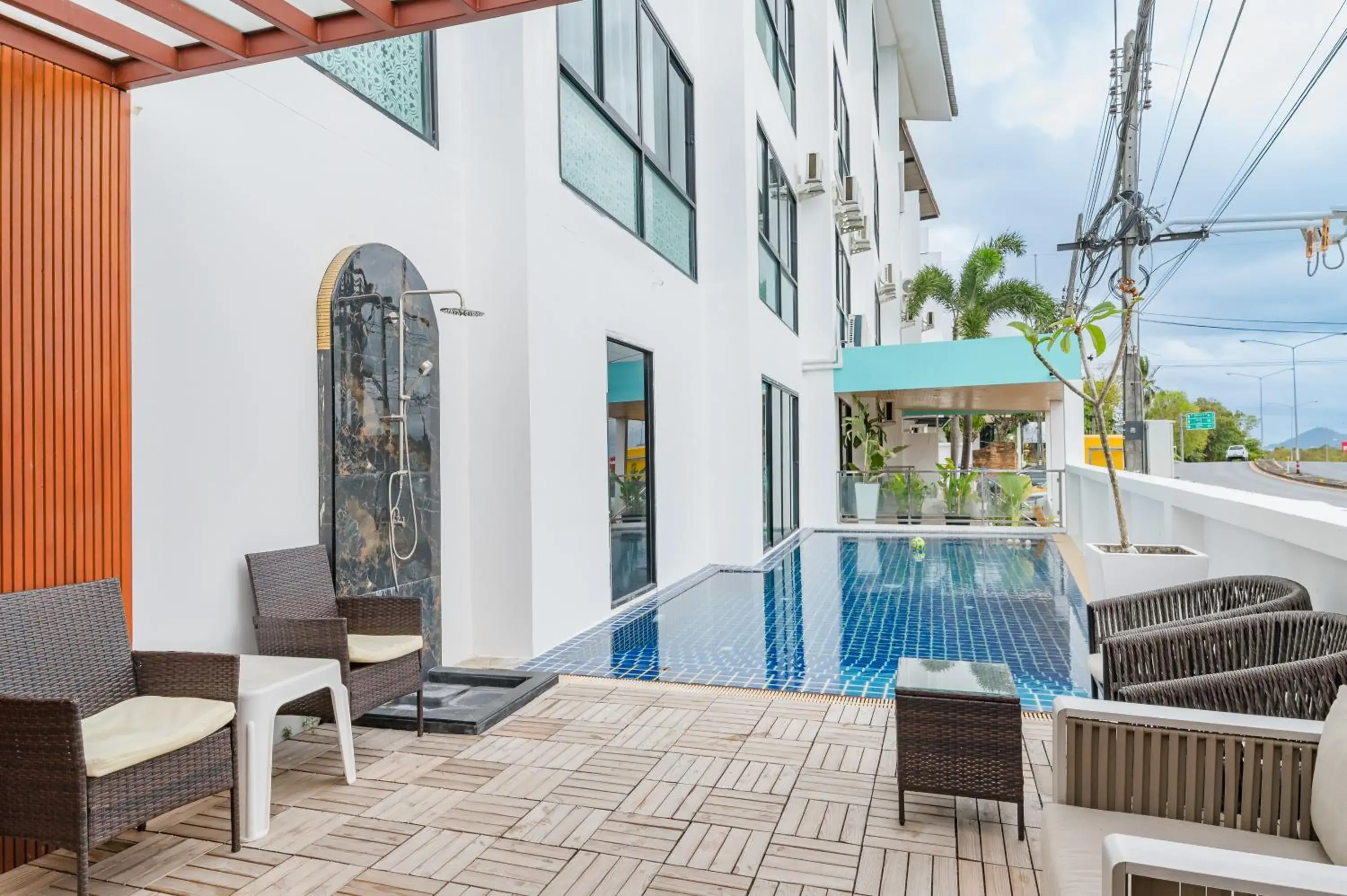 Pool view in De Blue Sea Rawai Hotel Pool view in De Blue Sea Rawai Hotel