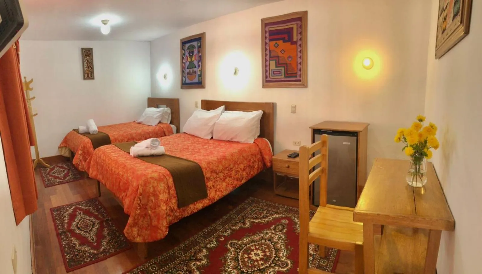 Photo of the whole room, Bed in Casa San Pedro Cusco