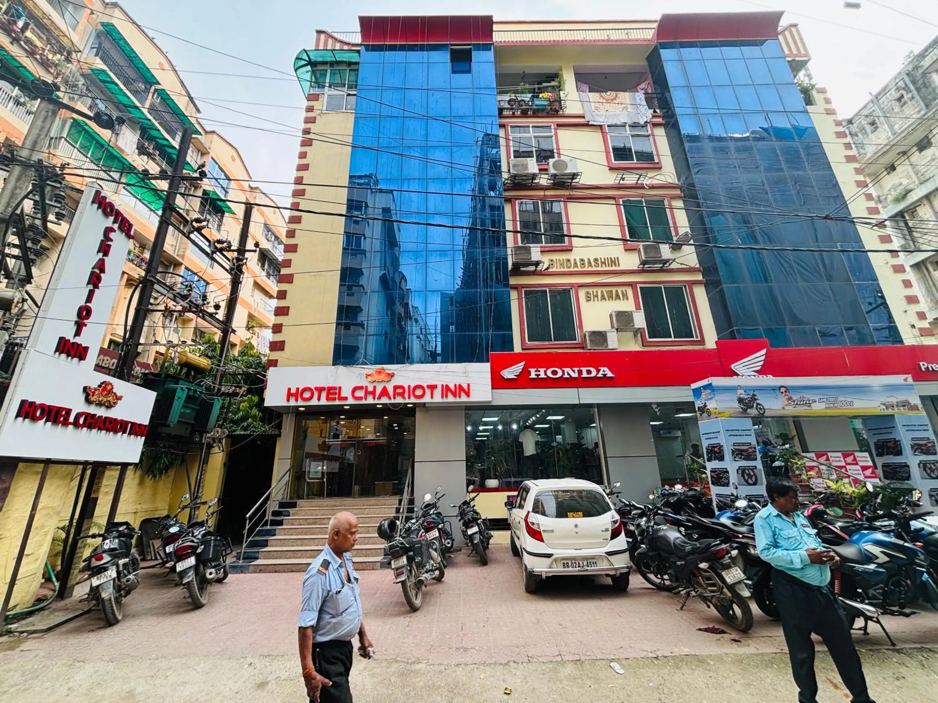 Property building in Hotel Chariot Inn Patna