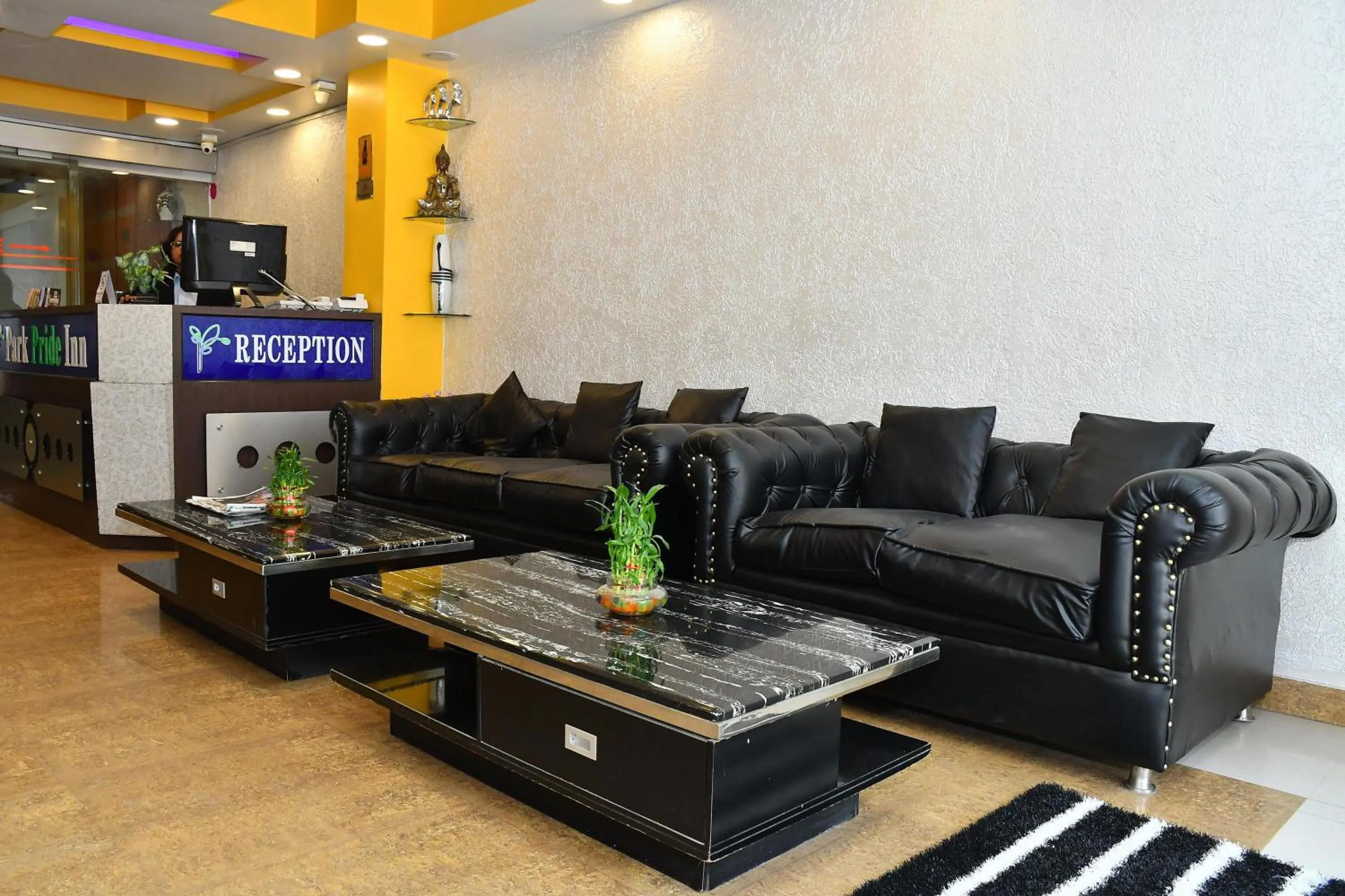 Lobby or reception in Hotel Chariot Inn Patna