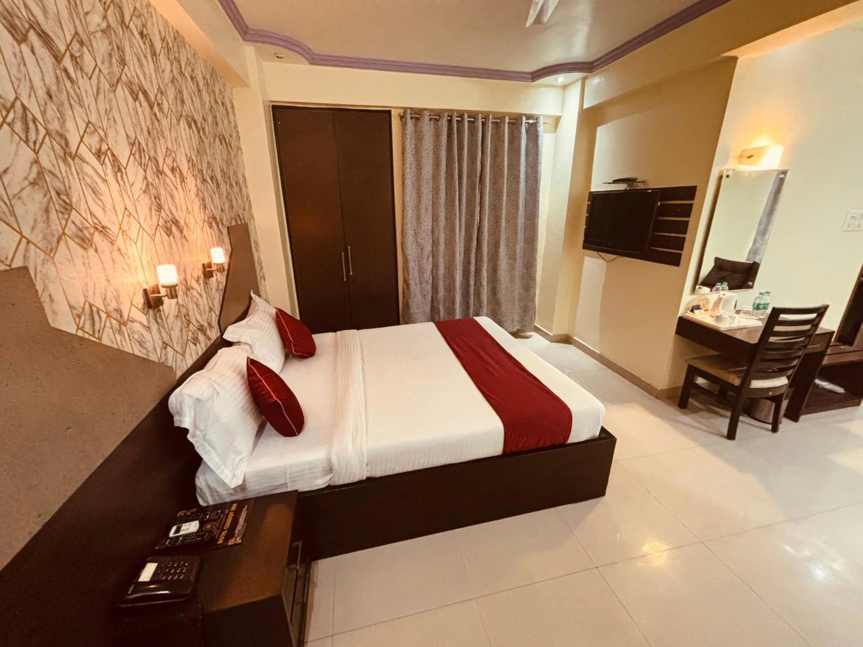 Bed in Hotel Chariot Inn Patna