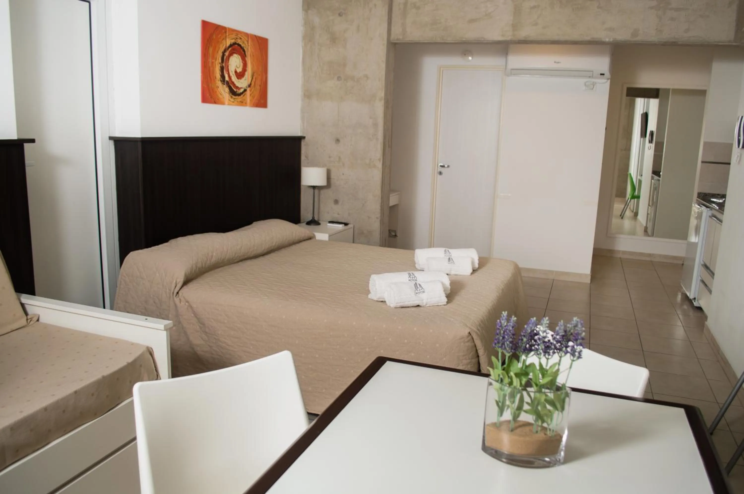 Photo of the whole room, Bed in Torre Potosi Departamentos