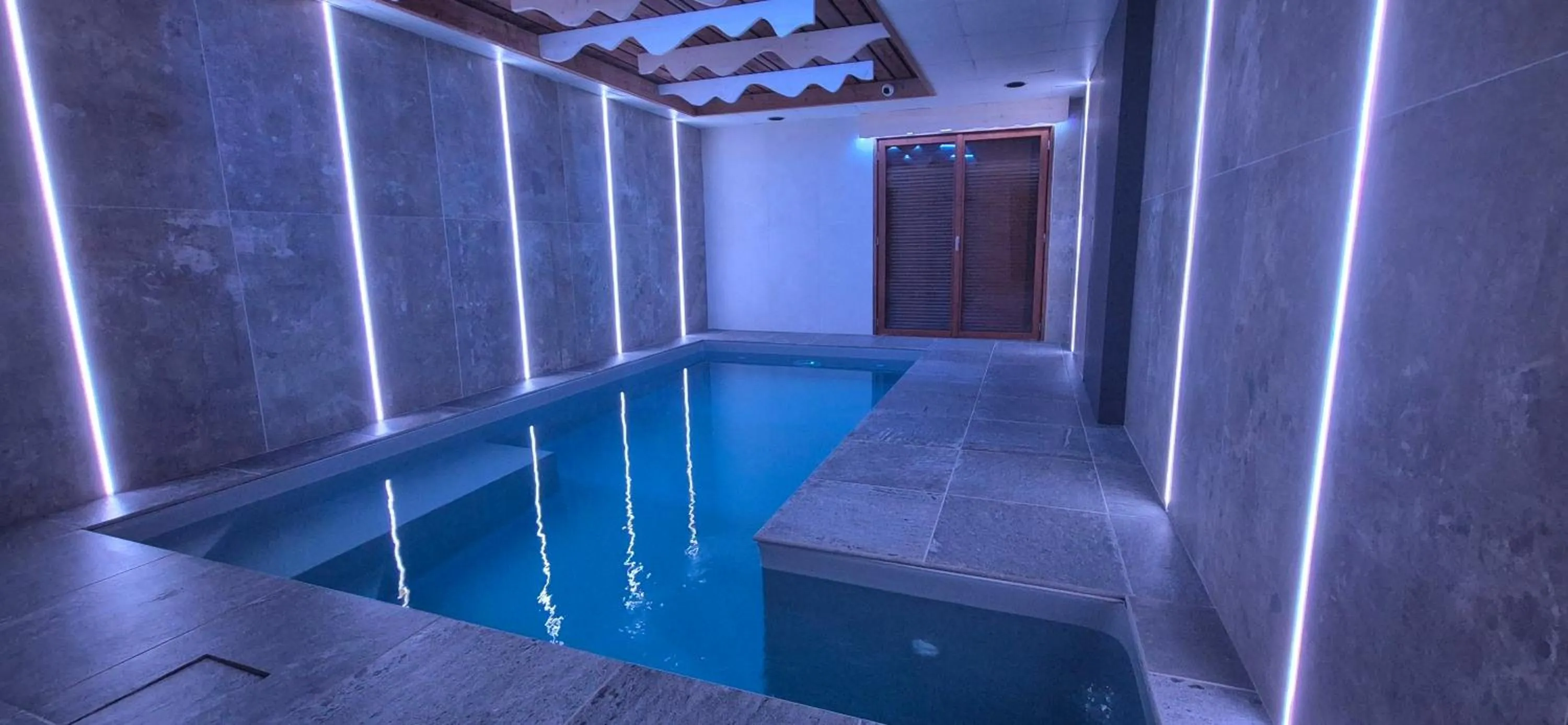 Property building in L'Or du Lac