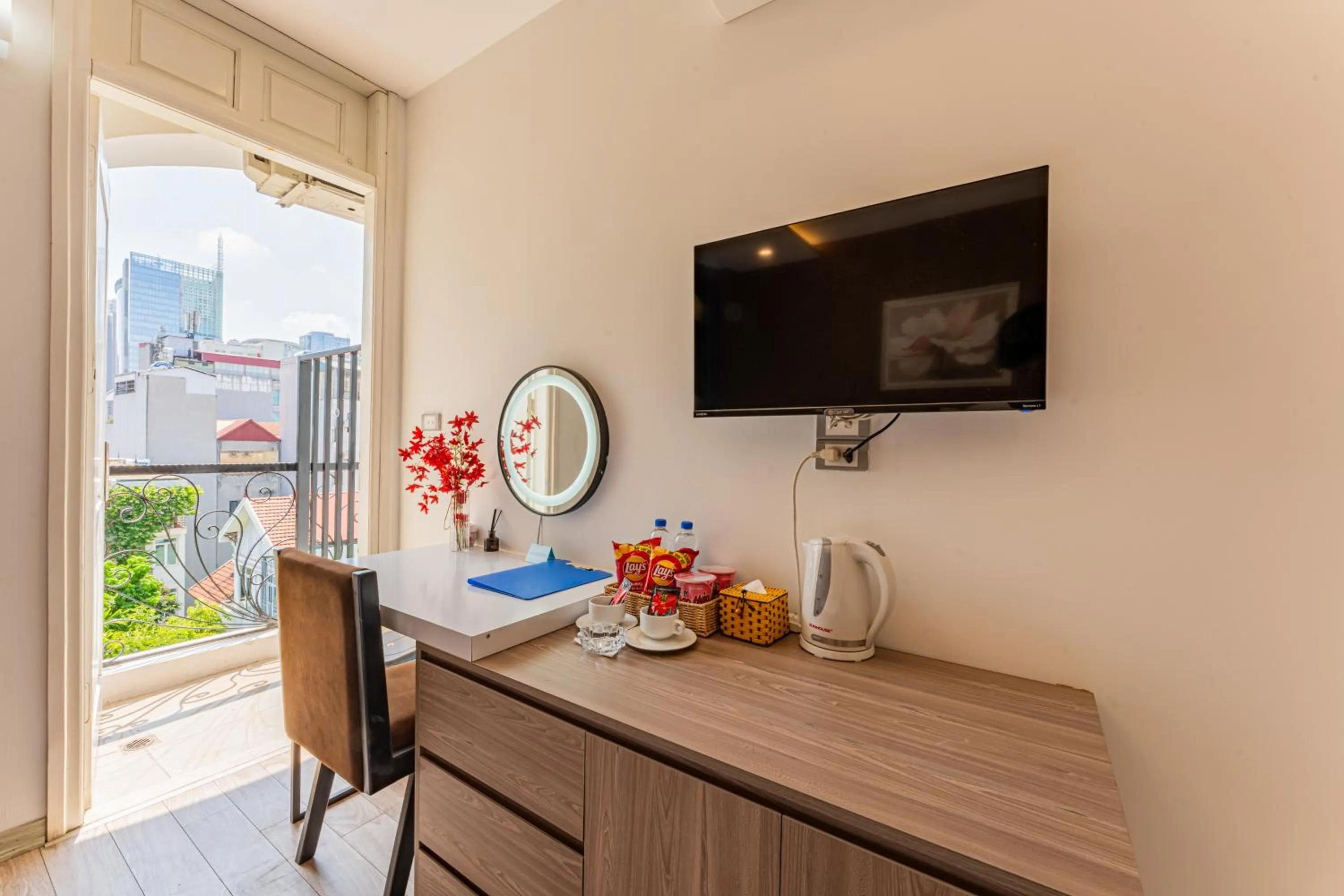 TV and multimedia in Moon Hotel 26 Do Quang