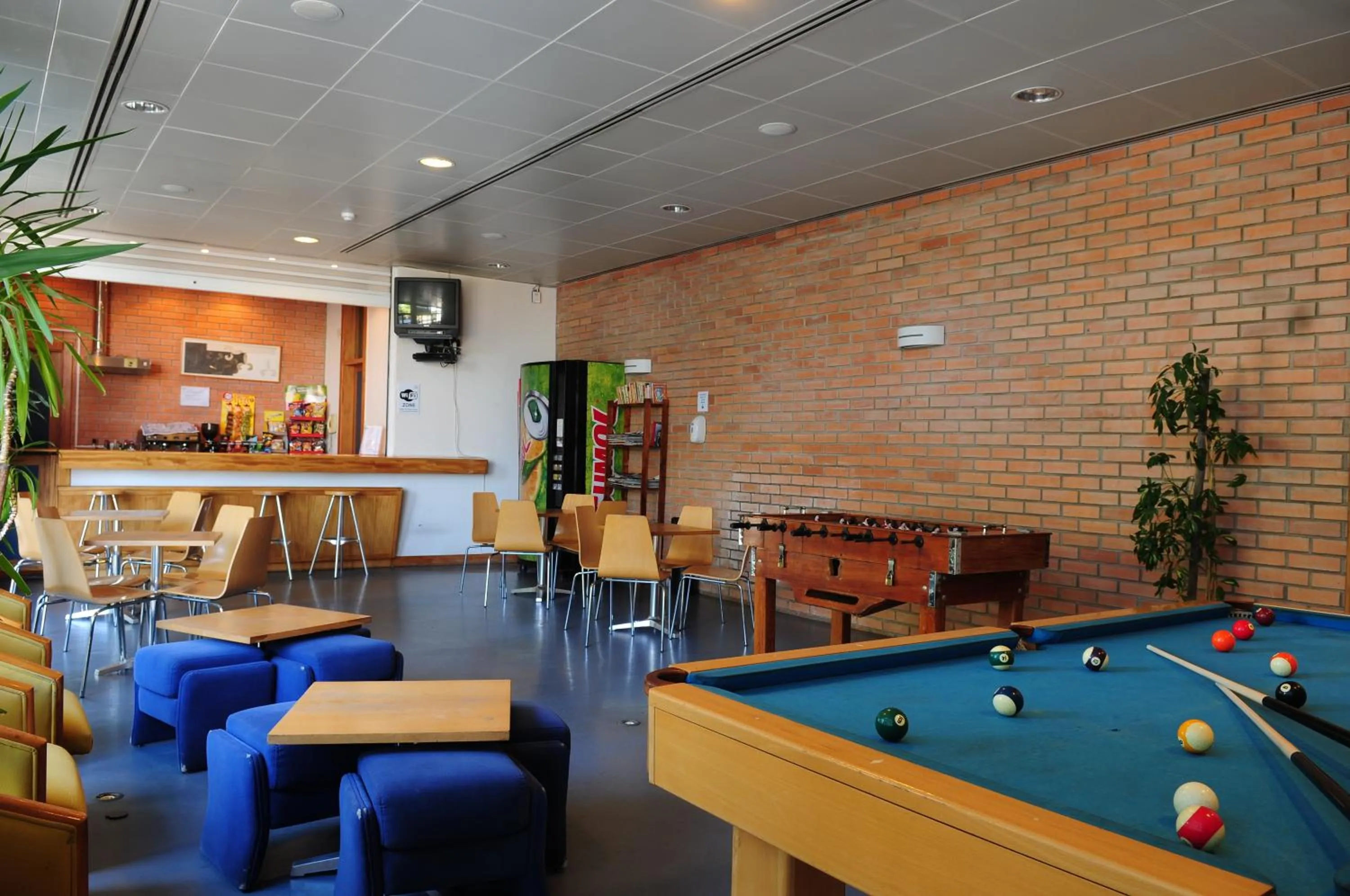 Game Room in HI Abrantes – Pousada de Juventude