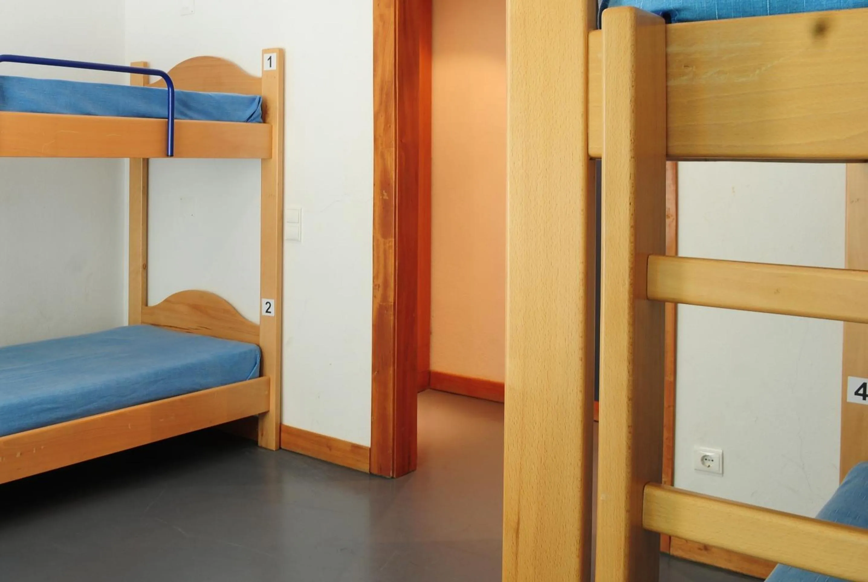 Bed in HI Abrantes – Pousada de Juventude