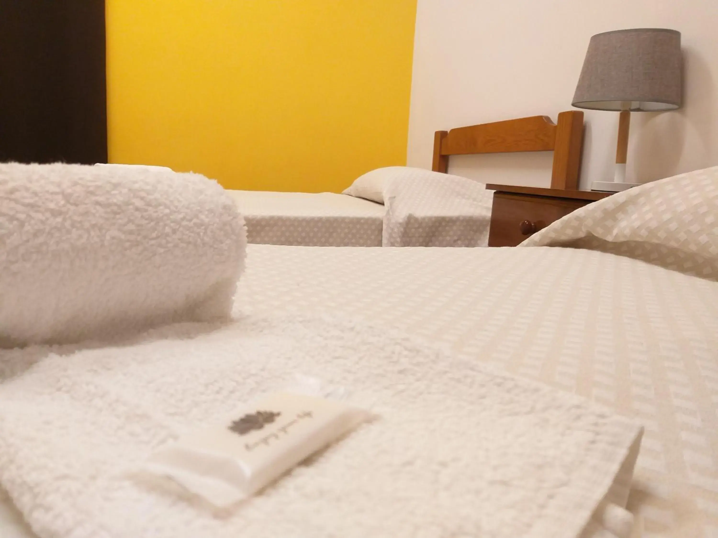 Twin Room with Private Bathroom in HI Faro – Pousada de Juventude Twin Room with Private Bathroom in HI Faro – Pousada de Juventude