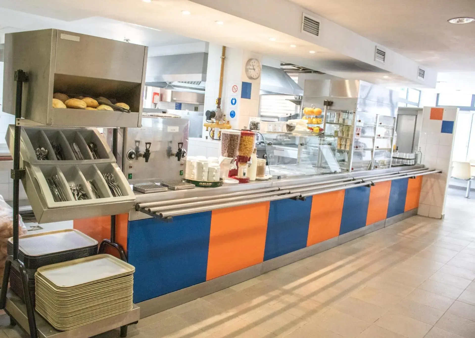 Restaurant/places to eat in HI Lisboa - Pousada de Juventude Restaurant/places to eat in HI Lisboa - Pousada de Juventude