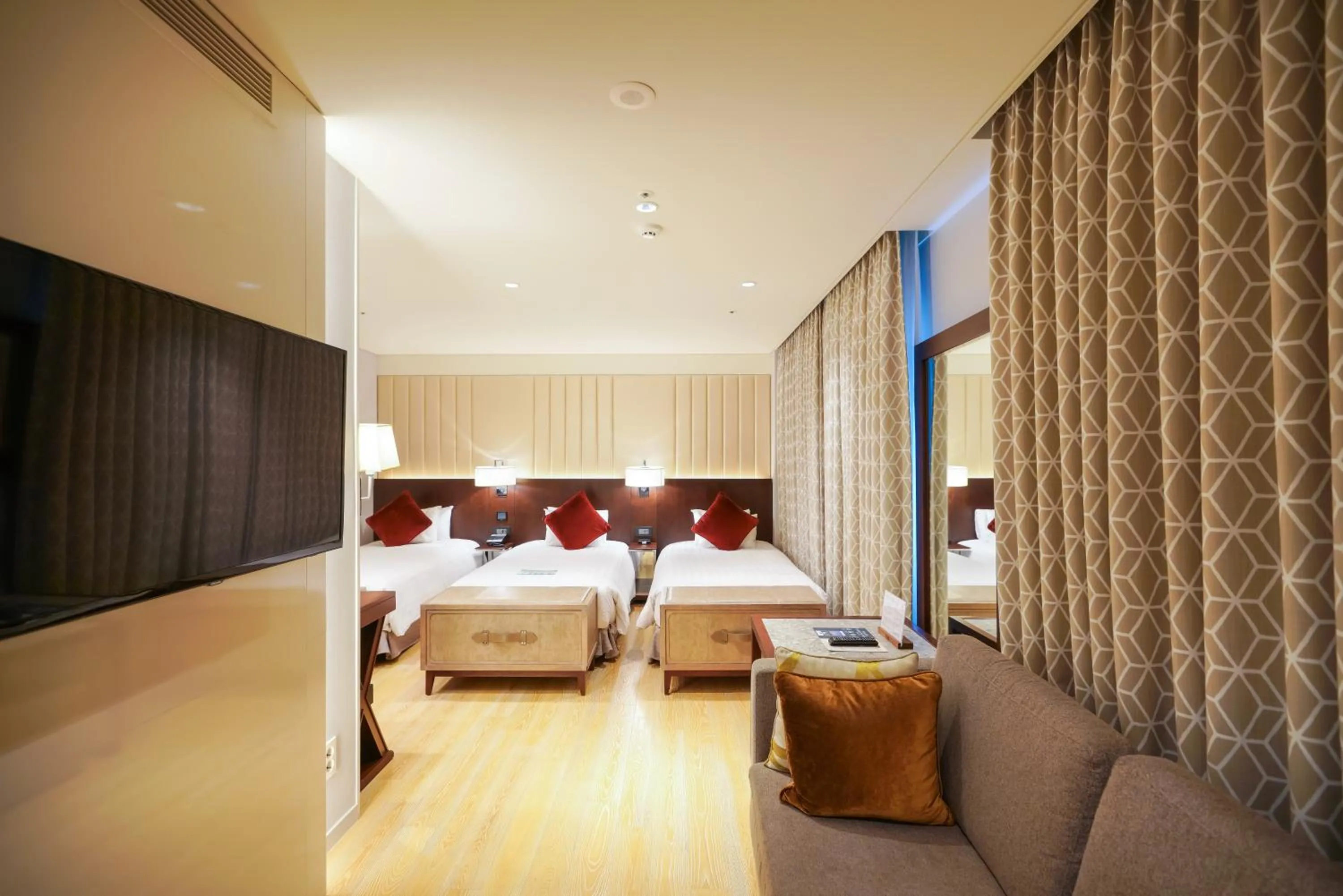 Bed in Solaria Nishitetsu Hotel Seoul Myeongdong - Renovated in 2025