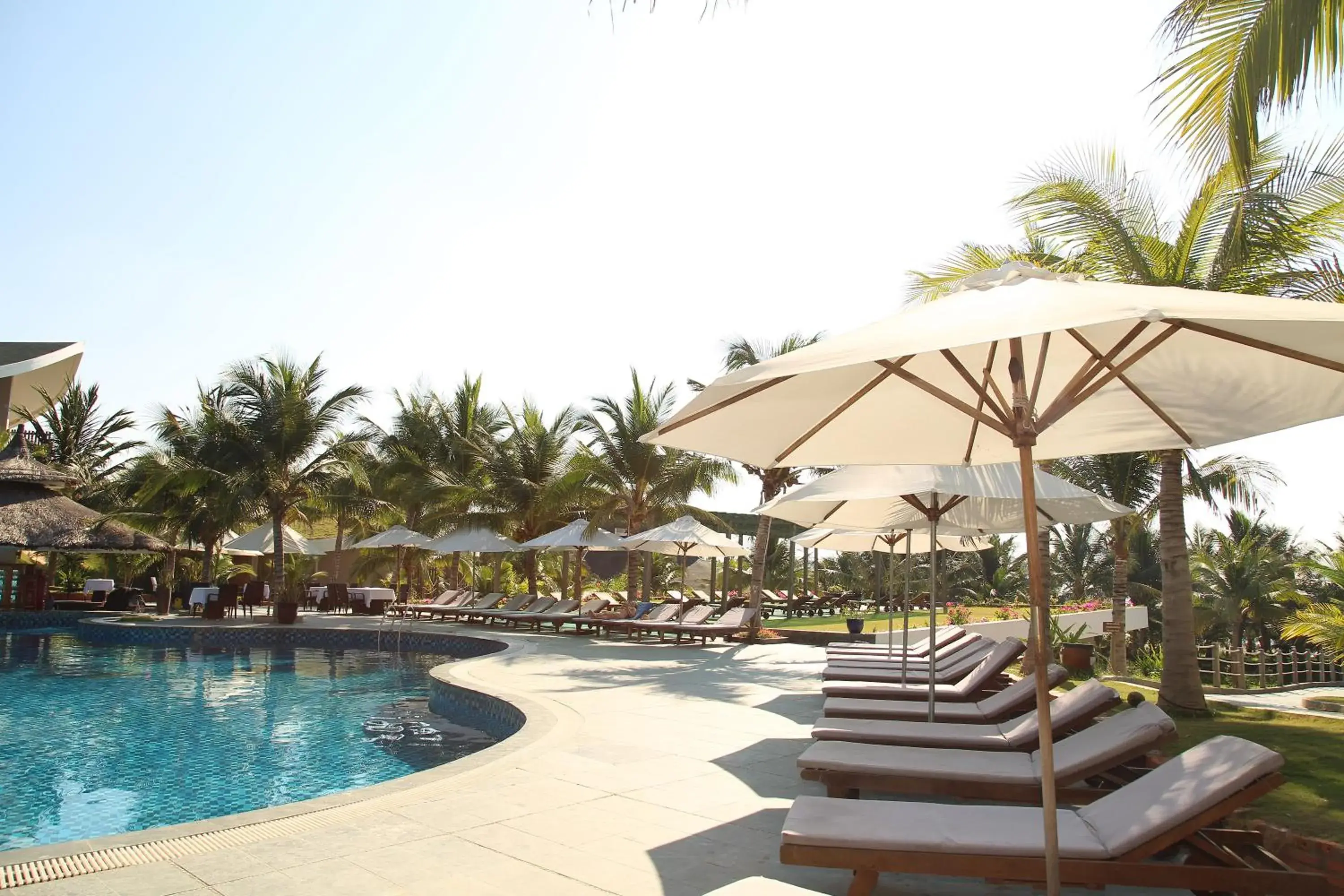Swimming pool in Sandunes Beach Resort & Spa Swimming pool in Sandunes Beach Resort & Spa