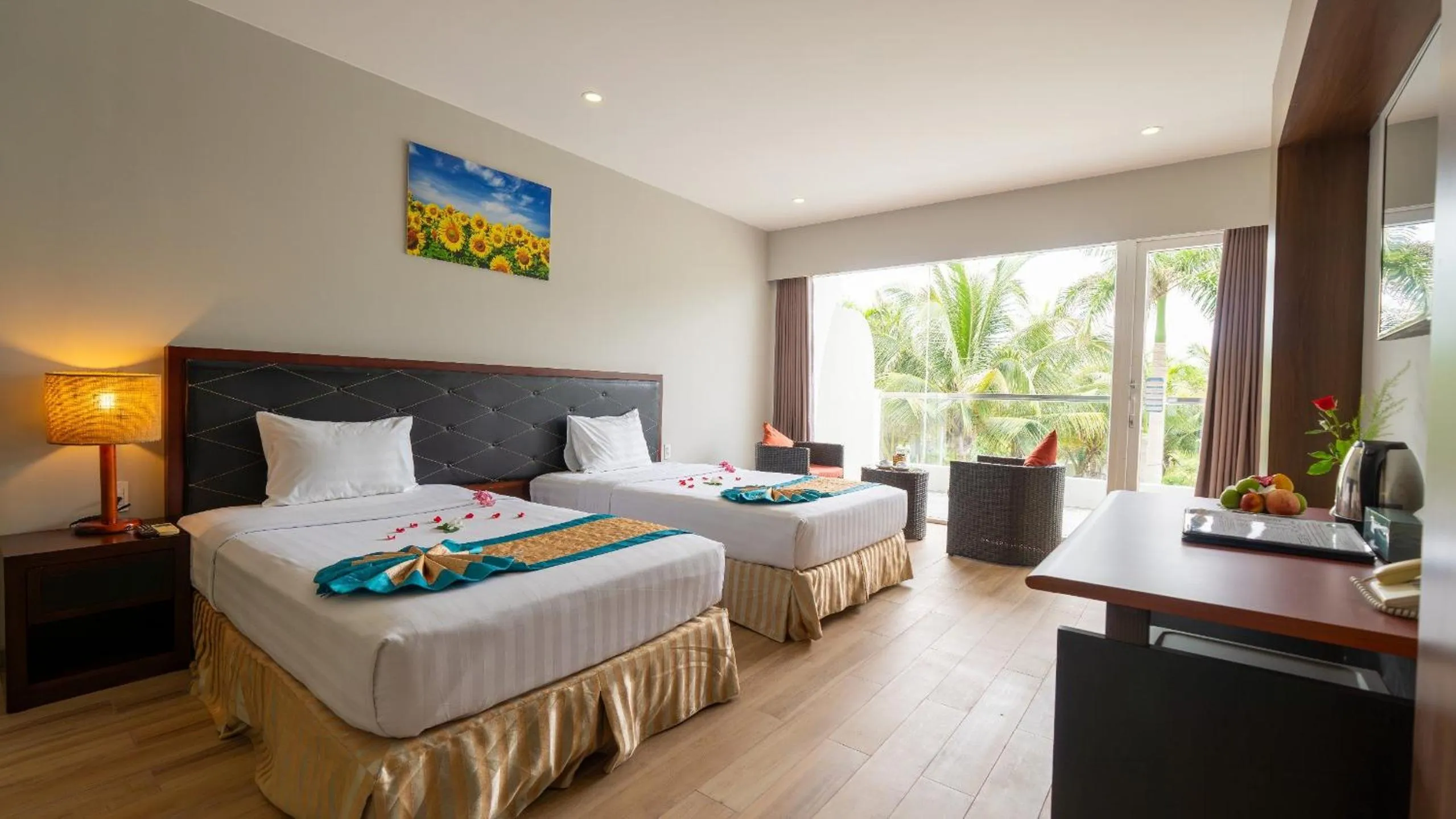 Bed in Sandunes Beach Resort & Spa