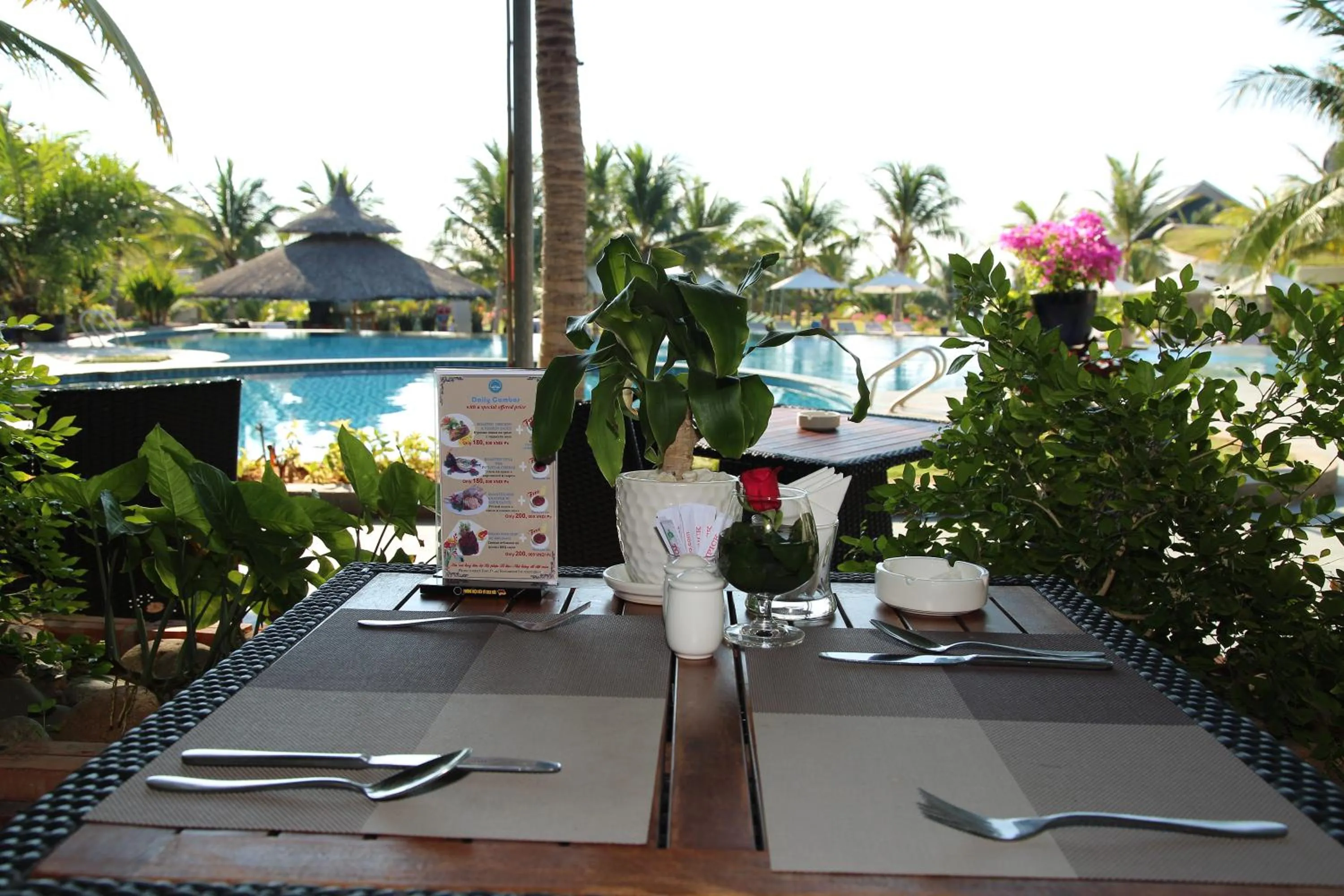 Restaurant/places to eat in Sandunes Beach Resort & Spa