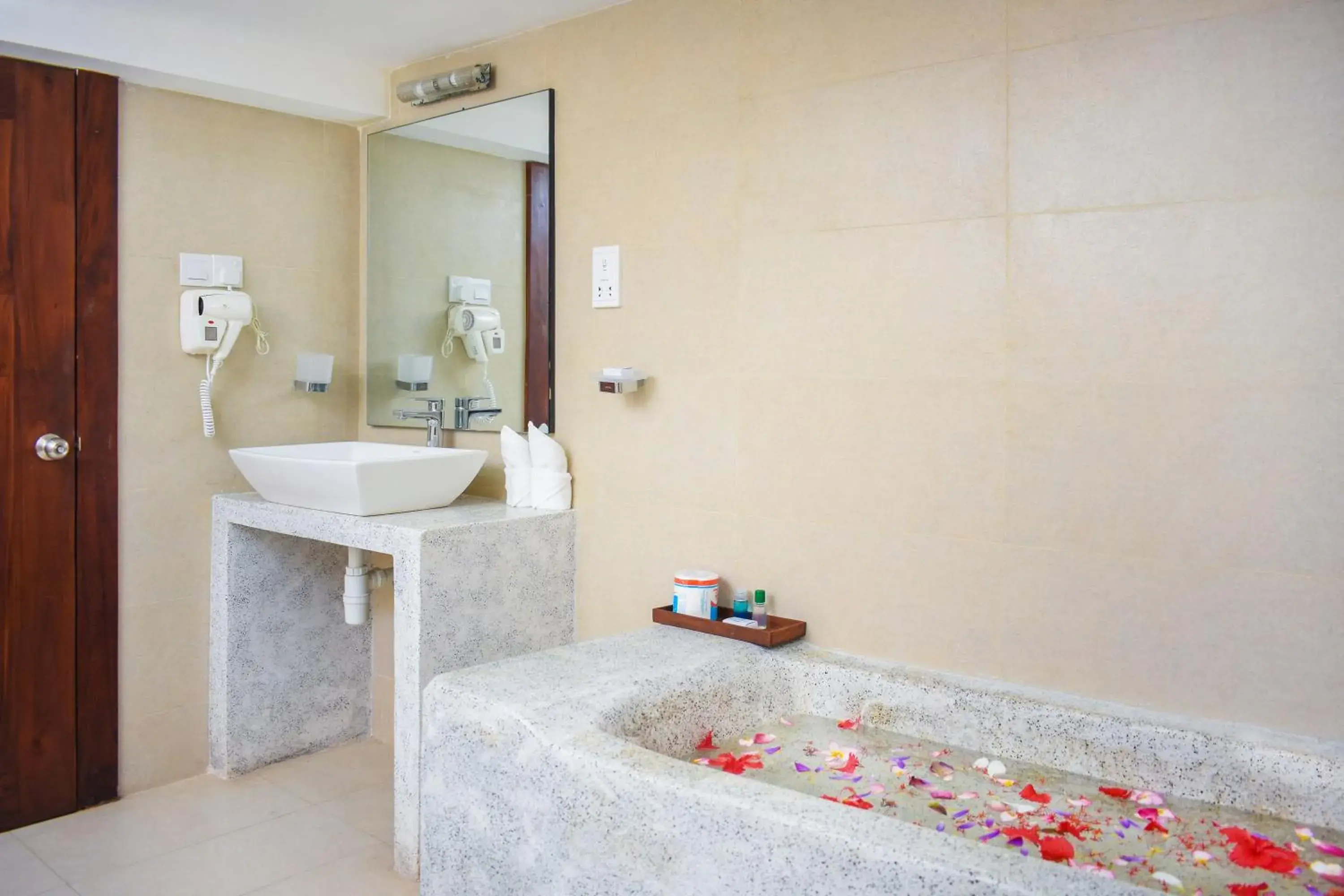 Bathroom in Joe's Resort Bentota Bathroom in Joe's Resort Bentota