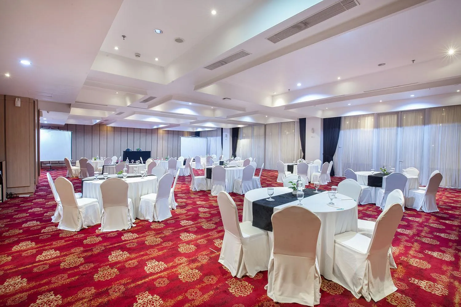 Meeting/conference room in THE 1O1 Bogor Suryakancana